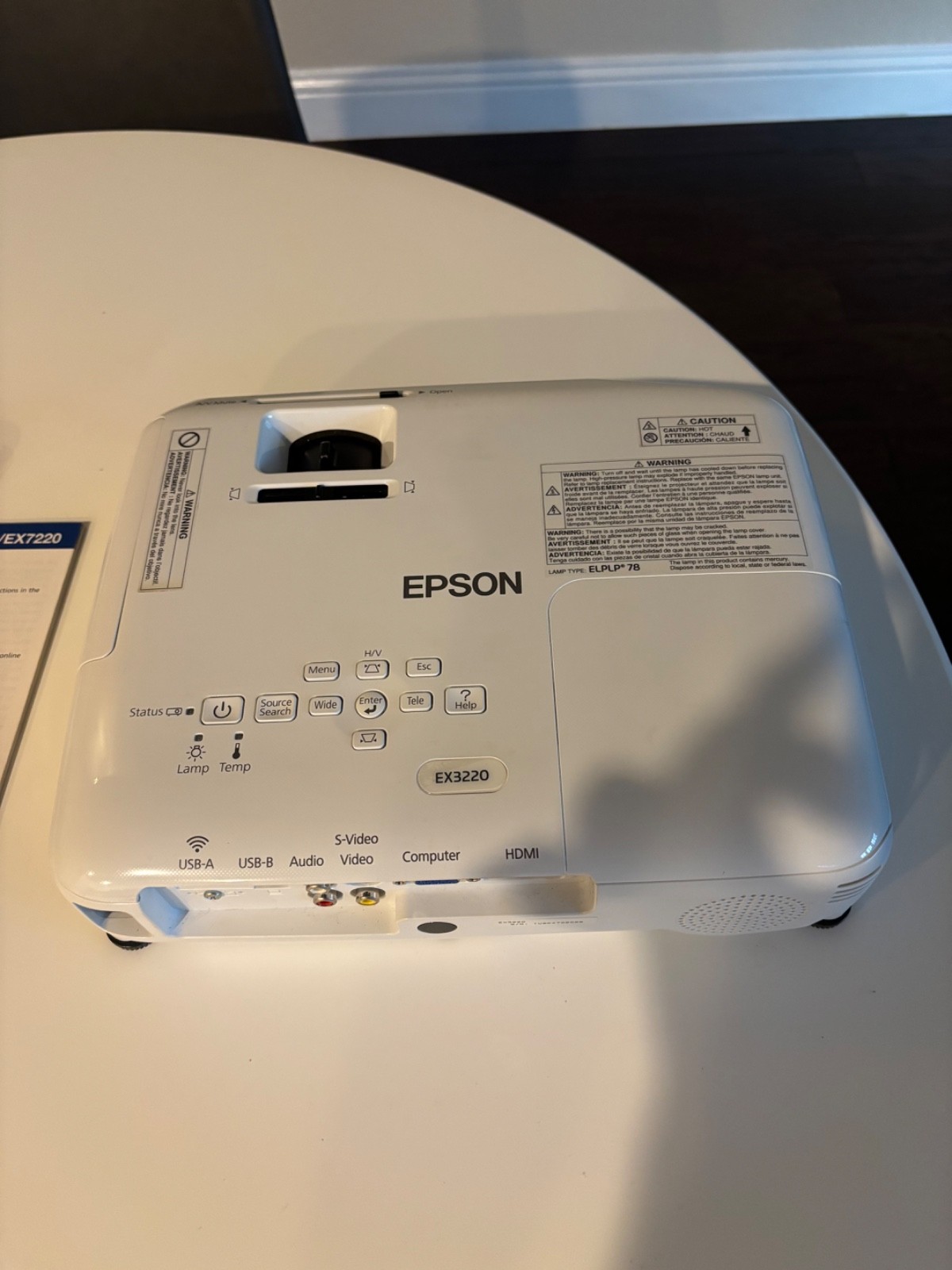 Epson EX3220 SVGA Tri-LCD Projector 3000 Lumens with Only 51 Lamp Hours!