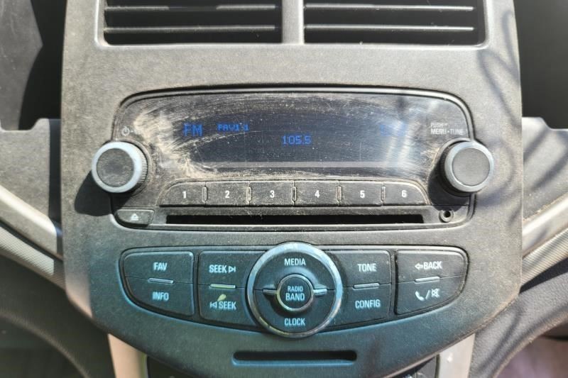 Audio Equipment Radio AM-FM-CD-MP3-USB-WiFi Opt UH7 Fits 14 SONIC 2115411