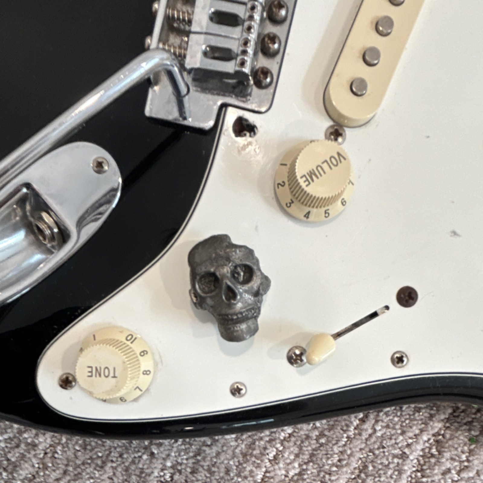 Skull Guitar Knob Custom Accessory Collectible