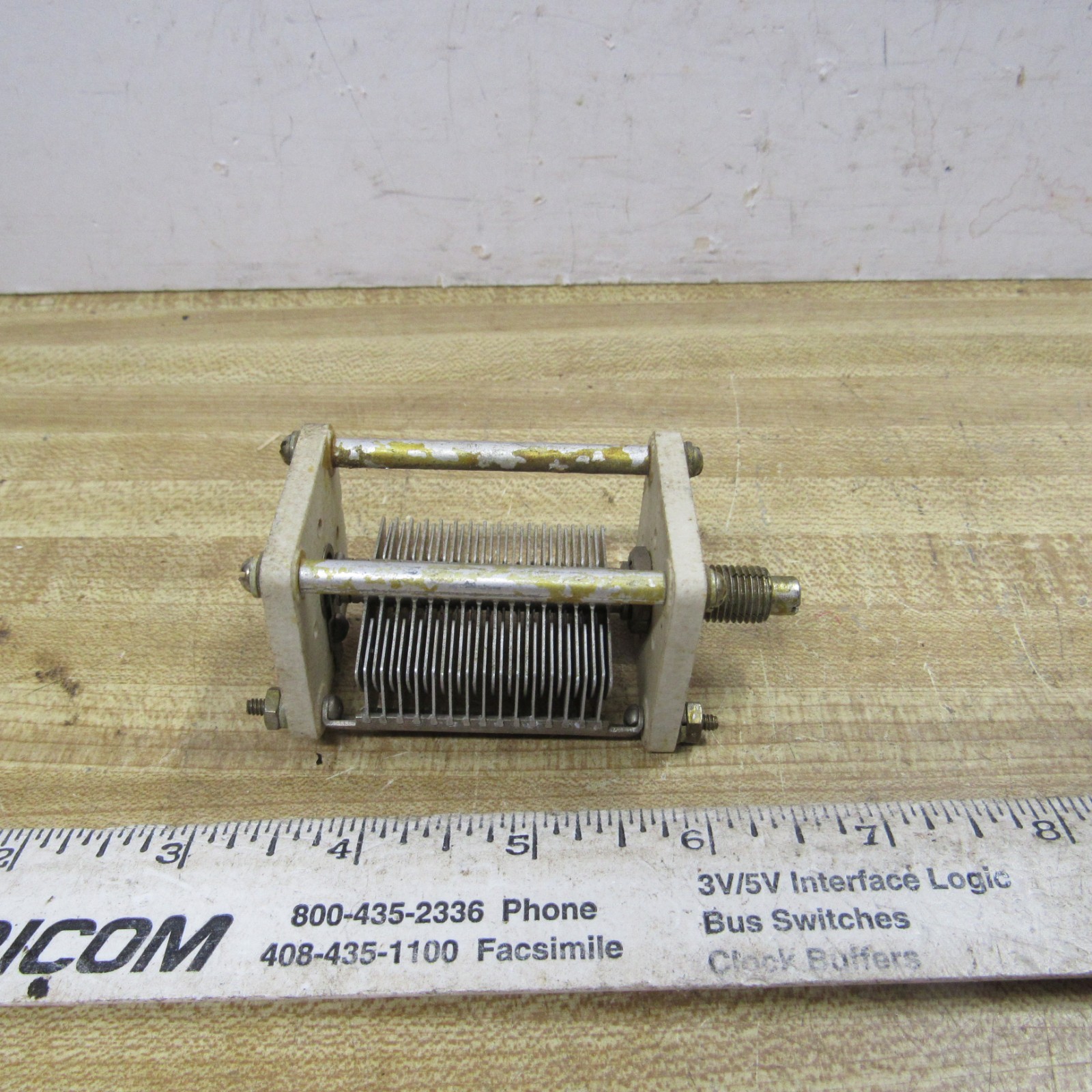 VARIABLE CAPACITOR  140 pF  20 to 147 pF 1/4 in shaft HAM RADIO