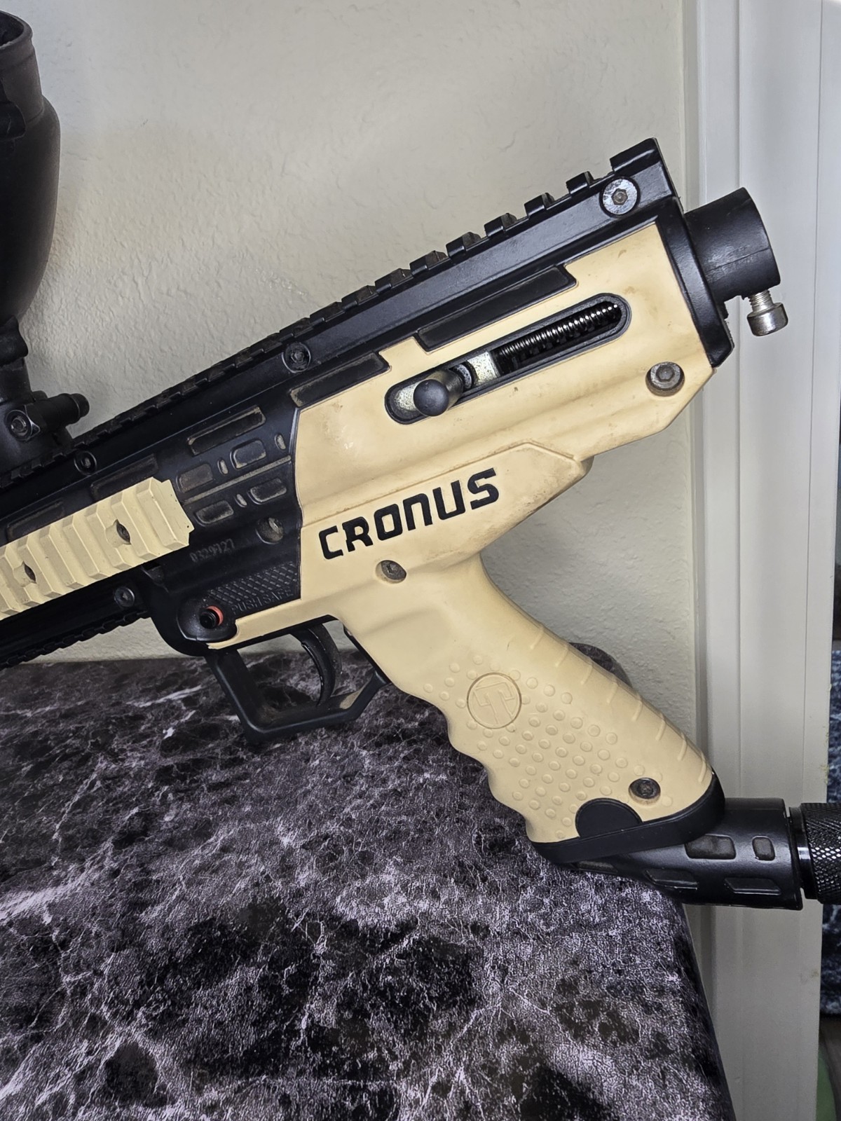 Tippmann Cronus Tactical Paintball Gun - Black / Tan