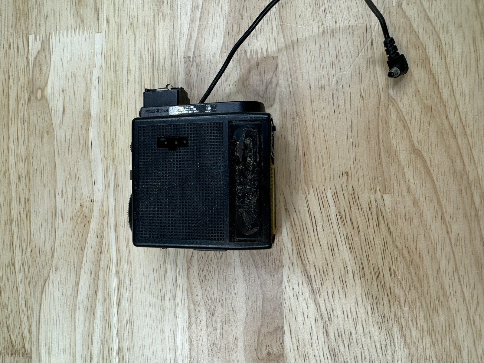 Vivitar Auto 252 Electronic Flash Unit - Not Tested