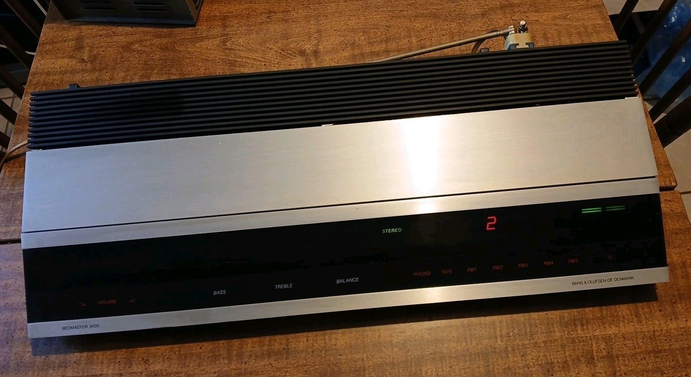 Bang & Olufsen Beomaster 2400 Type 2902 Vintage FM Receiver With Remote Bundle