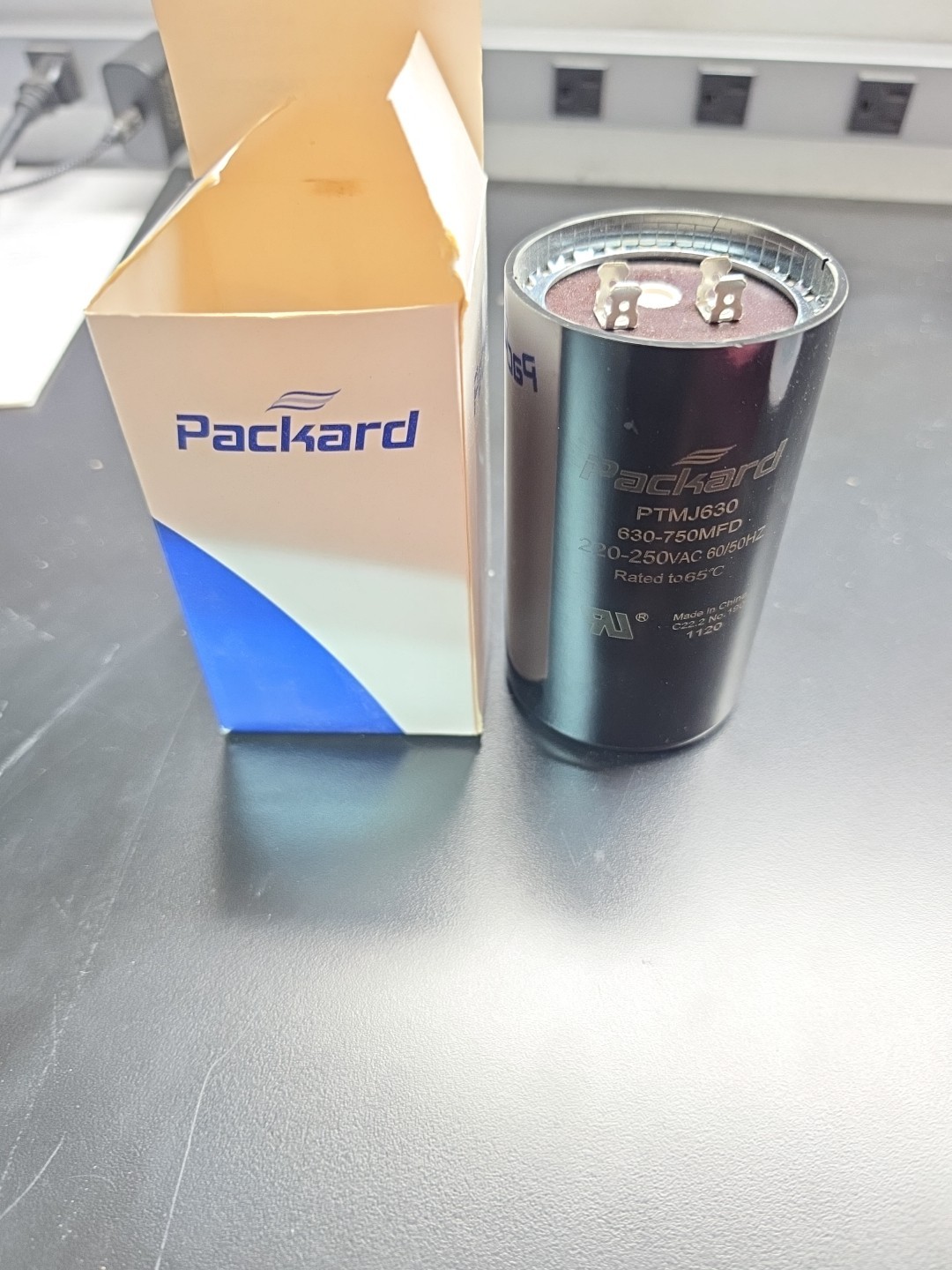 Packard PTMJ630 Motor Start Capacitor. 630-750 MFD UF / 220-250 VAC