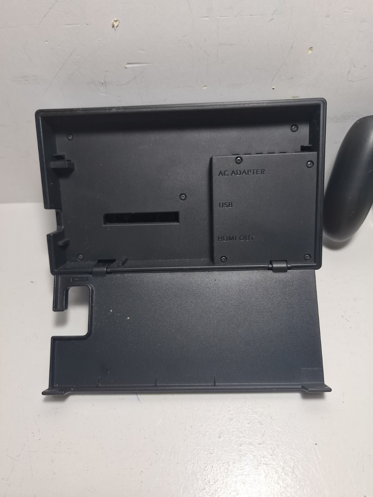 Nintendo Switch Dock - Black (HAC-007) No Cables+controller