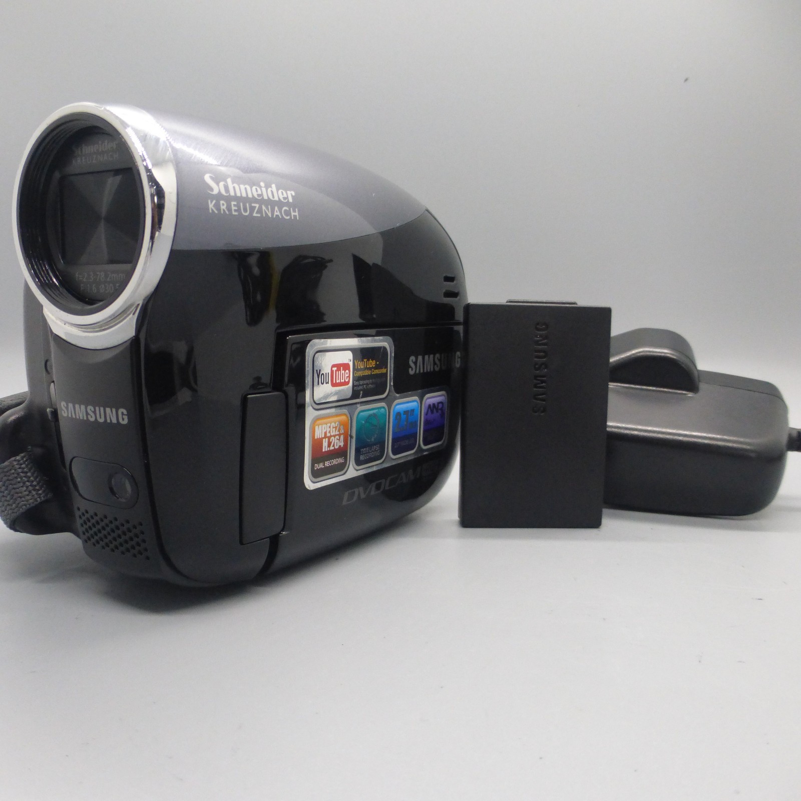 Samsung VP-DX2050 Handheld DVD-RW Camcorder Black Tested Full Working Set