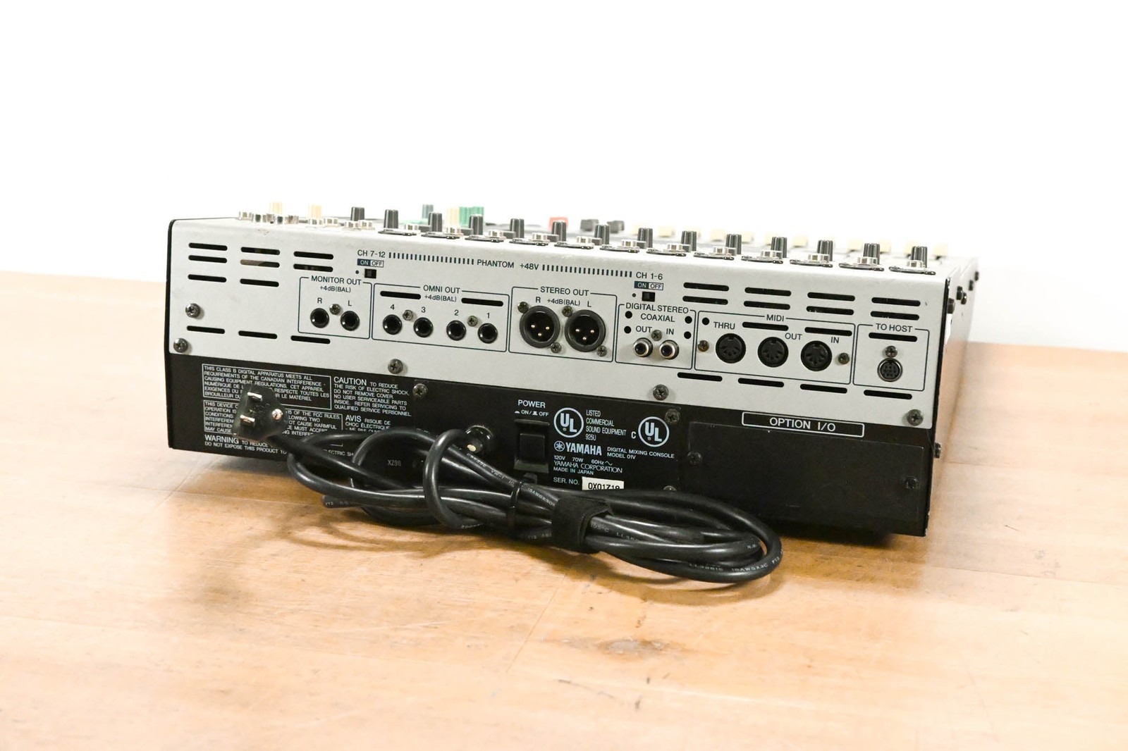 Yamaha 01V 16-Channel Digital Audio Console CG013HQ