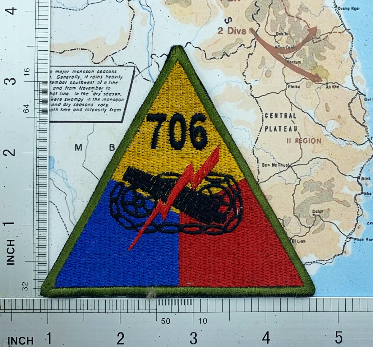 Patch ,US Army Armored 706 Tank Battalion Triangle patch Division Corps, t10-107