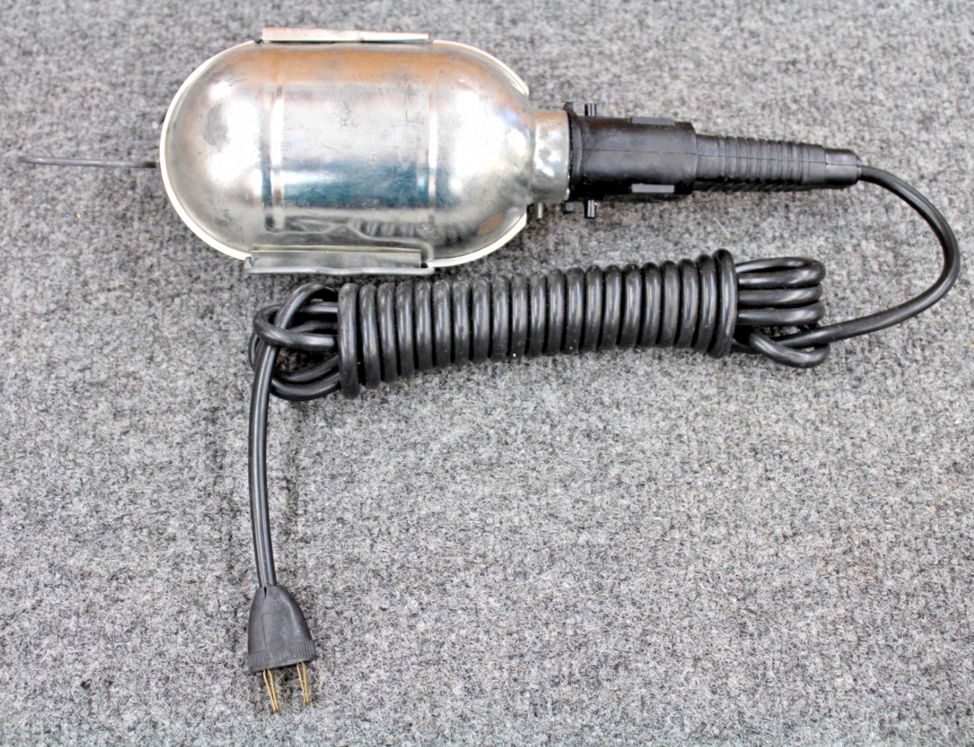 Portable Guarded Trouble Work Light w/ Hanging Hook- Not Tested (Preowned)