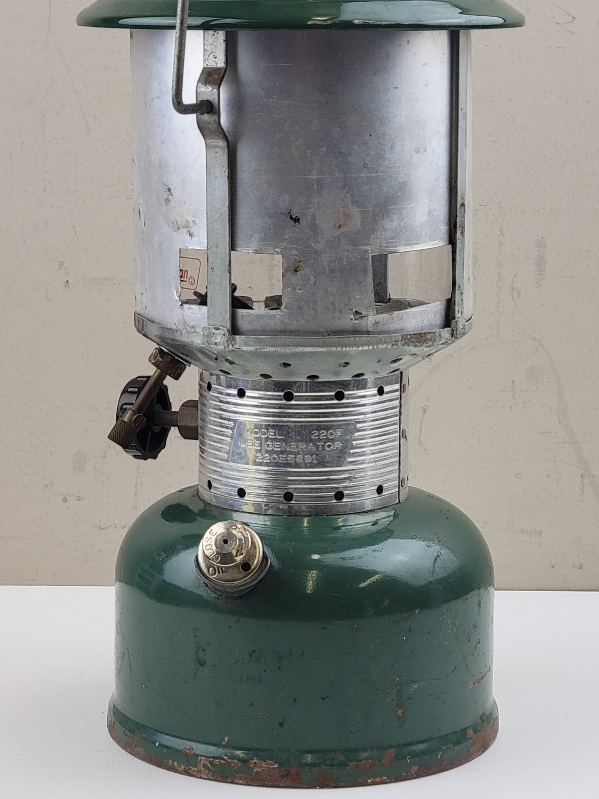 Vintage '70s Green Coleman 220F Camping Lantern w/ Pyrex Globe - *UNTESTED*