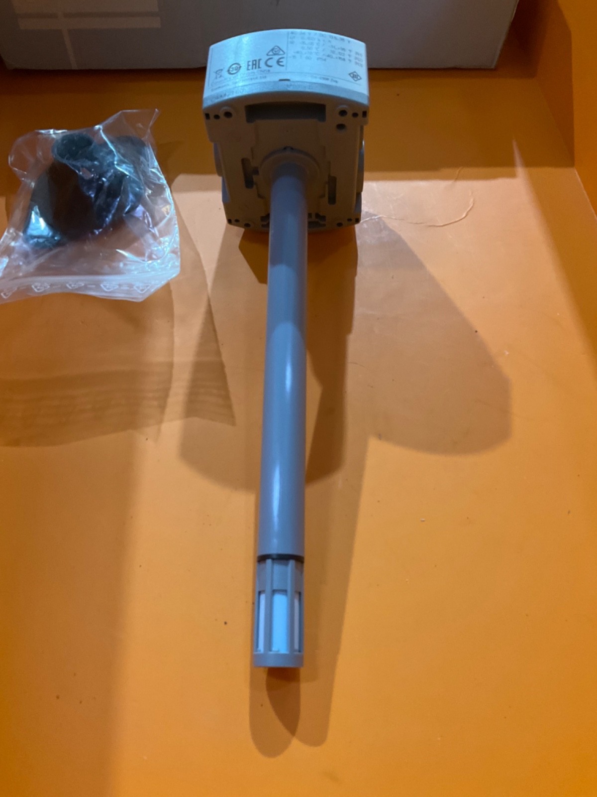 SIEMENS QFM2160 DUCT HUMIDITY TEMPERATURE SENSOR