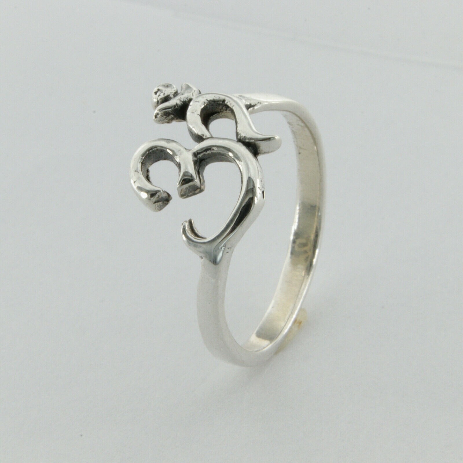 Sacred Om Ring - 925 STERLIG SILVER - Bali