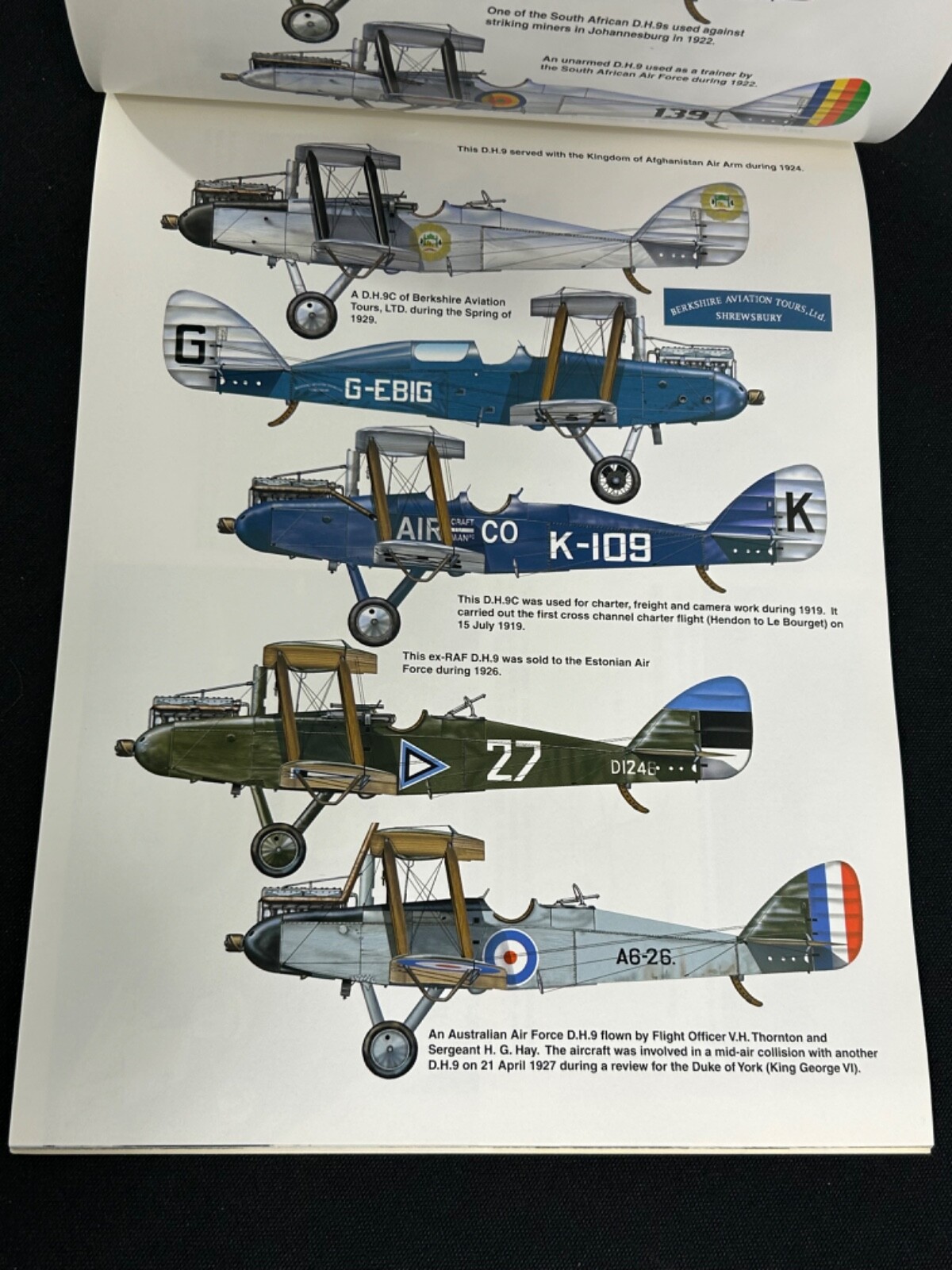 de Havilland D.H.9 In Action Book