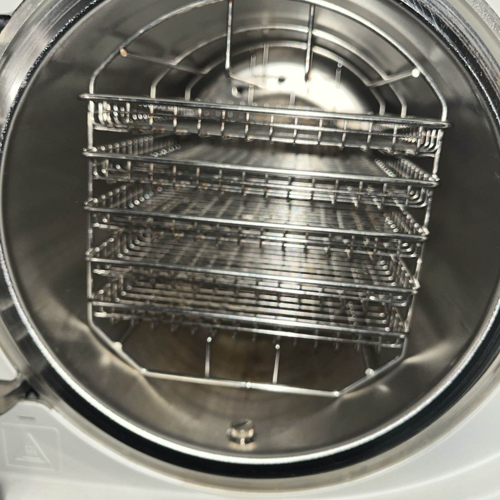 SCICAN BRAVO 17V STERILIZER