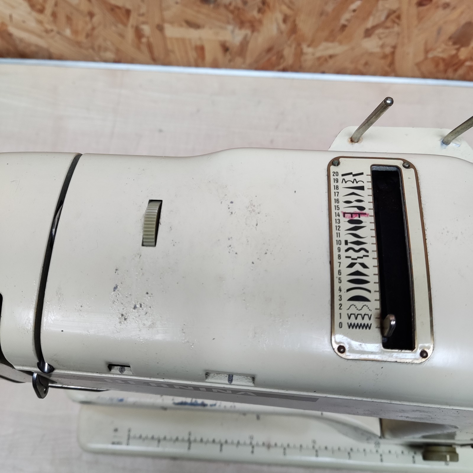 BERNINA RECORD 730 ELECTRIC SEWING MACHINE NO ACCESSORIES UNTESTED