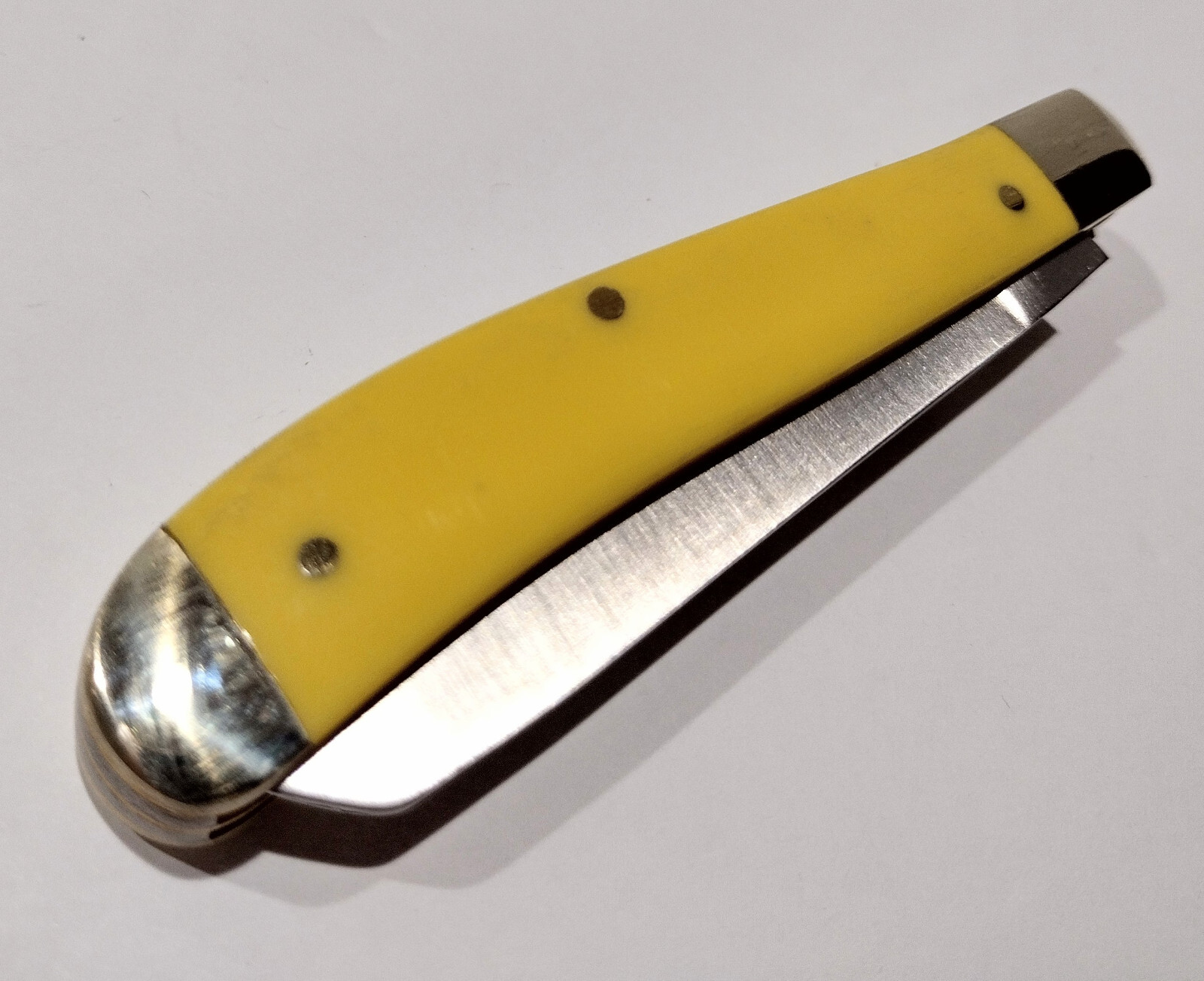 Schrade Old Timer Smooth Yellow Delrin 2 Blade Trapper Folding Pocket Knife