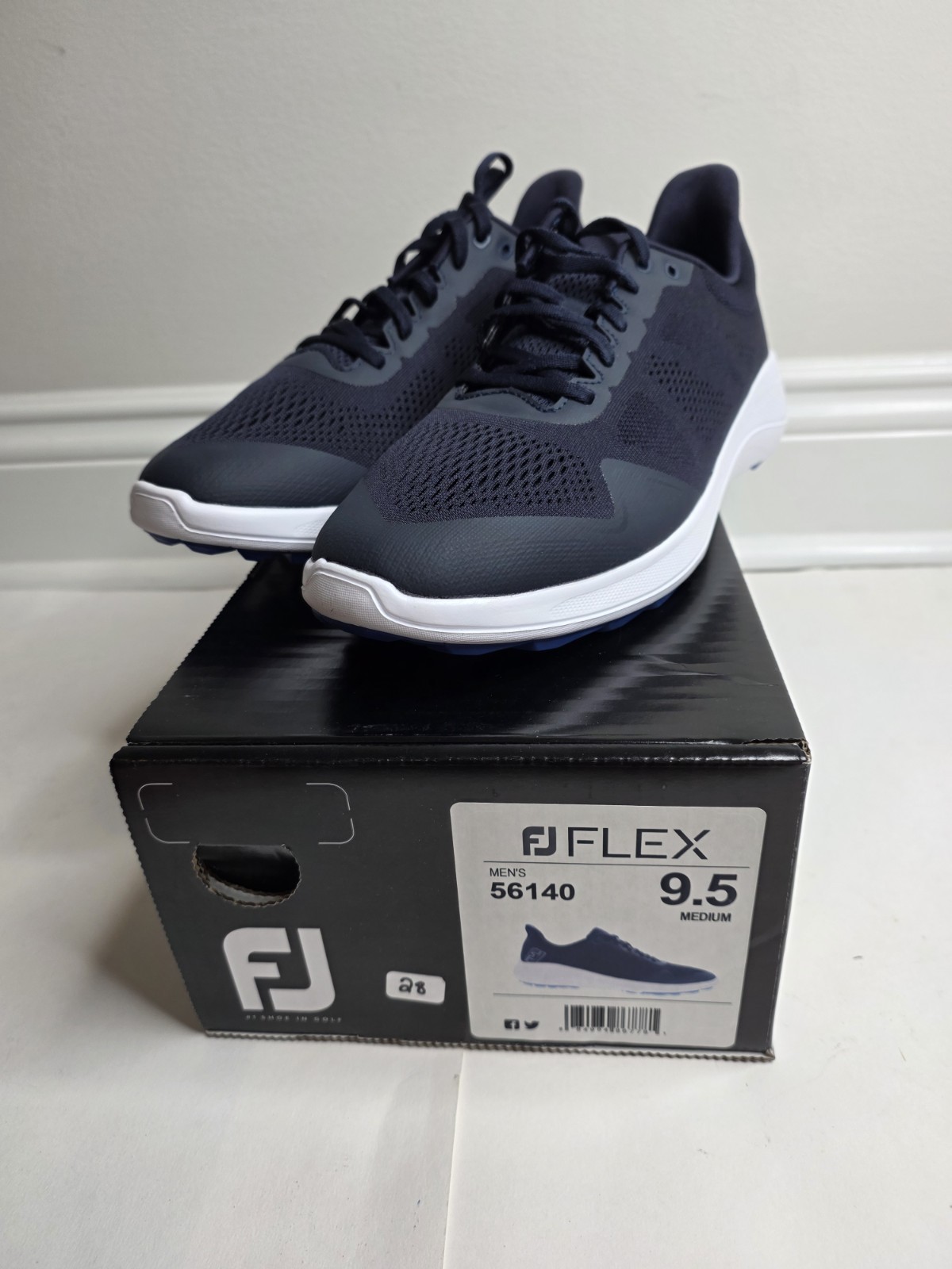 NIB MEN FOOTJOY FOOT JOY FJ FLEX 56140 GOLF NAVY/WHITE SPIKELESS NEAKERS SHOES