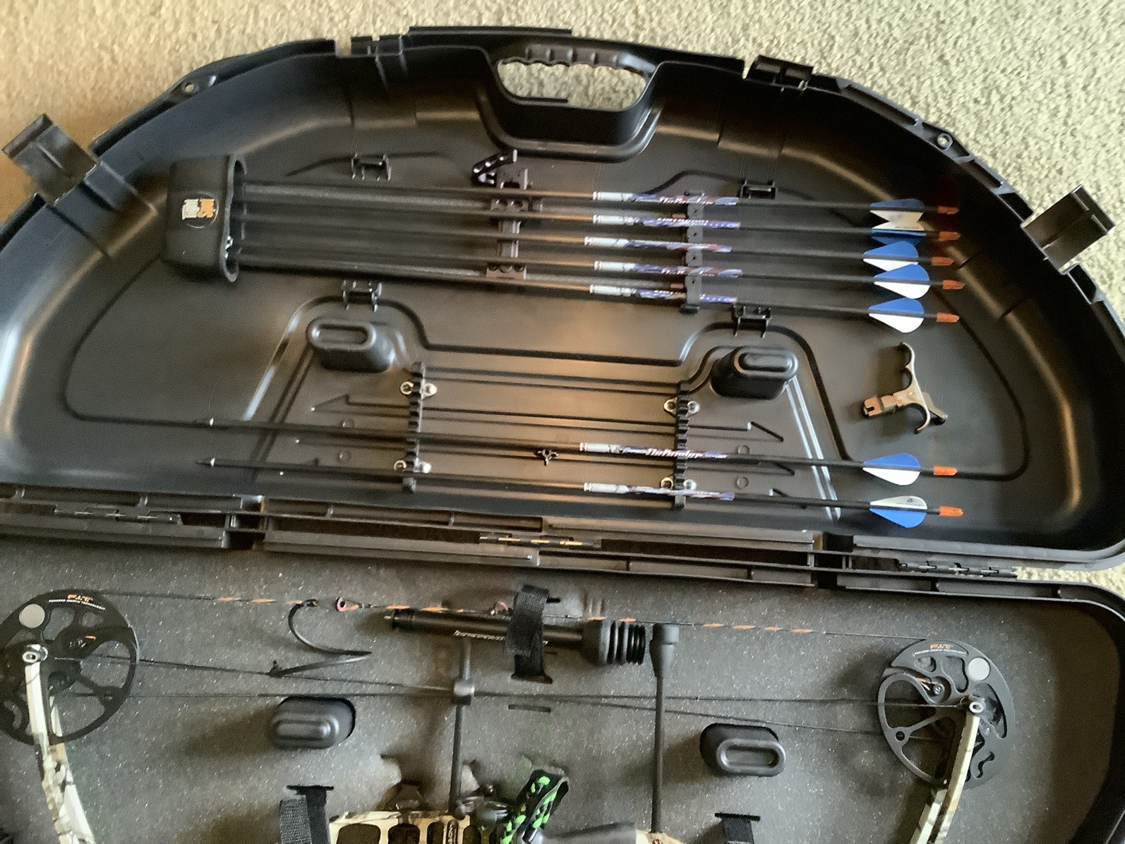 Used Mission Hype DTX Right Hand Camo Bow Pkg