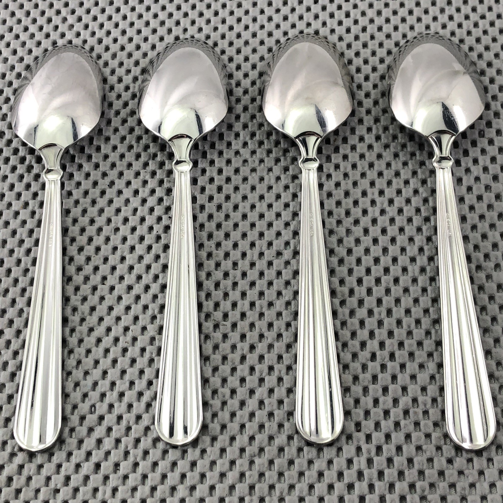 Oneida USA UNITY Stainless Flatware Pieces ~ 4 Soup Spoons