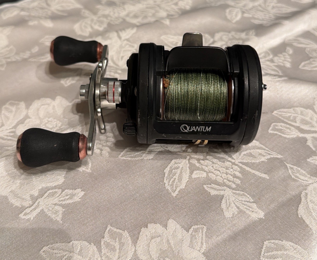 Quantum Nova 35OR Reel Right Handed Reel