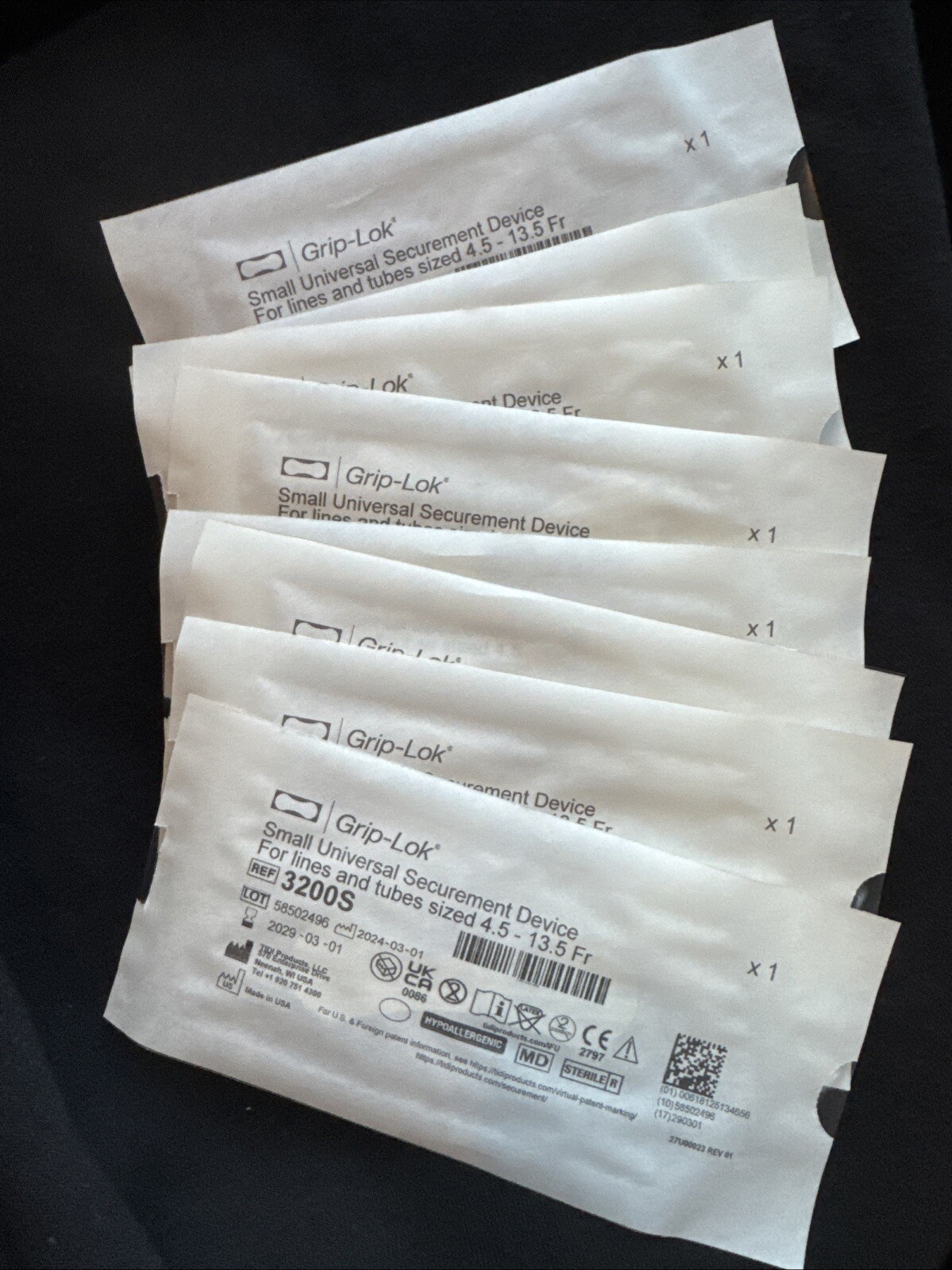 (8) Grip-Lok Small Universal Securement Device For Lines & Tubes Size 4.5-13.5Fr