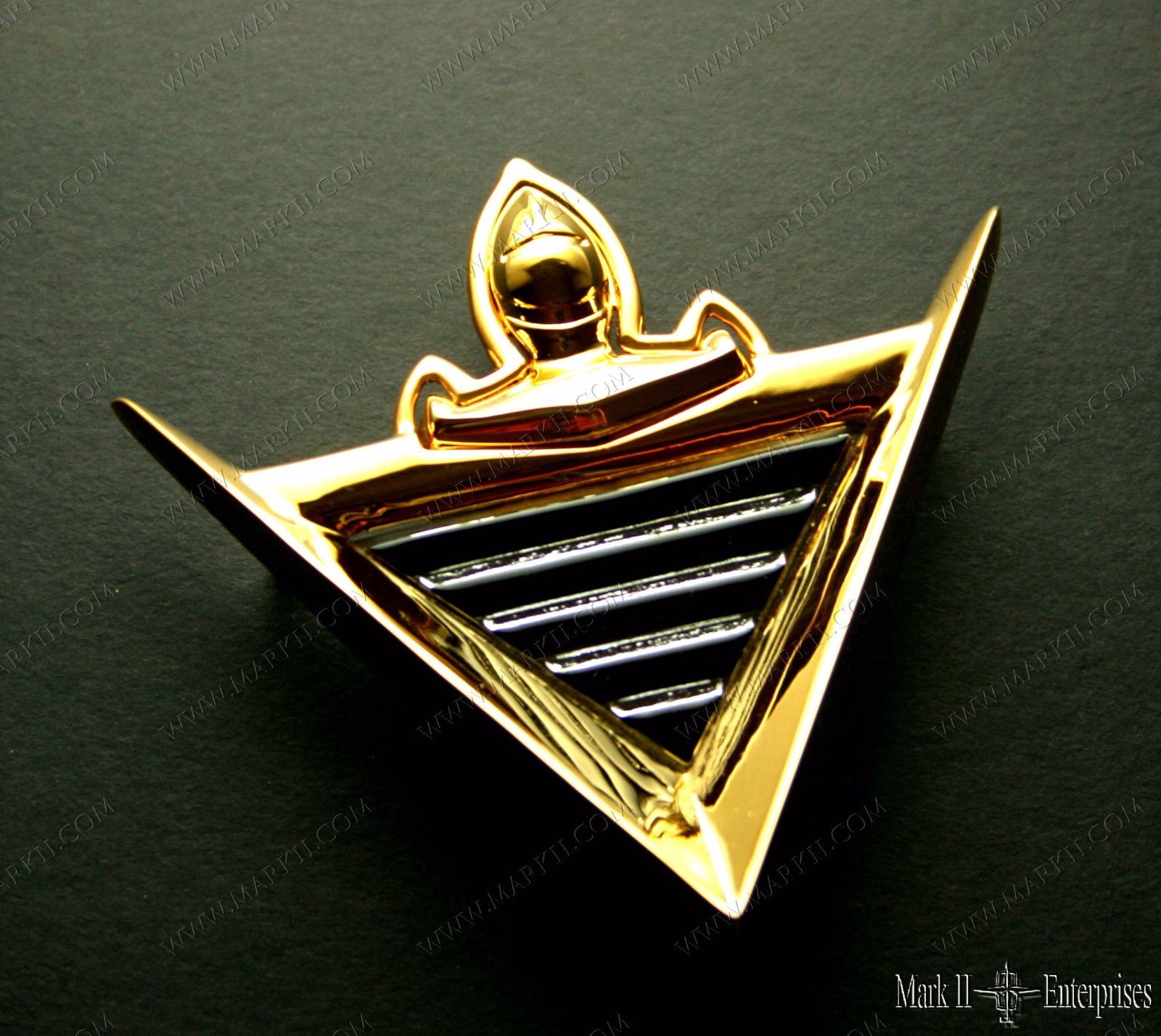 1953 1955 1956 Lincoln Quarter Panel & Door "V" Gold Ornament NEW
