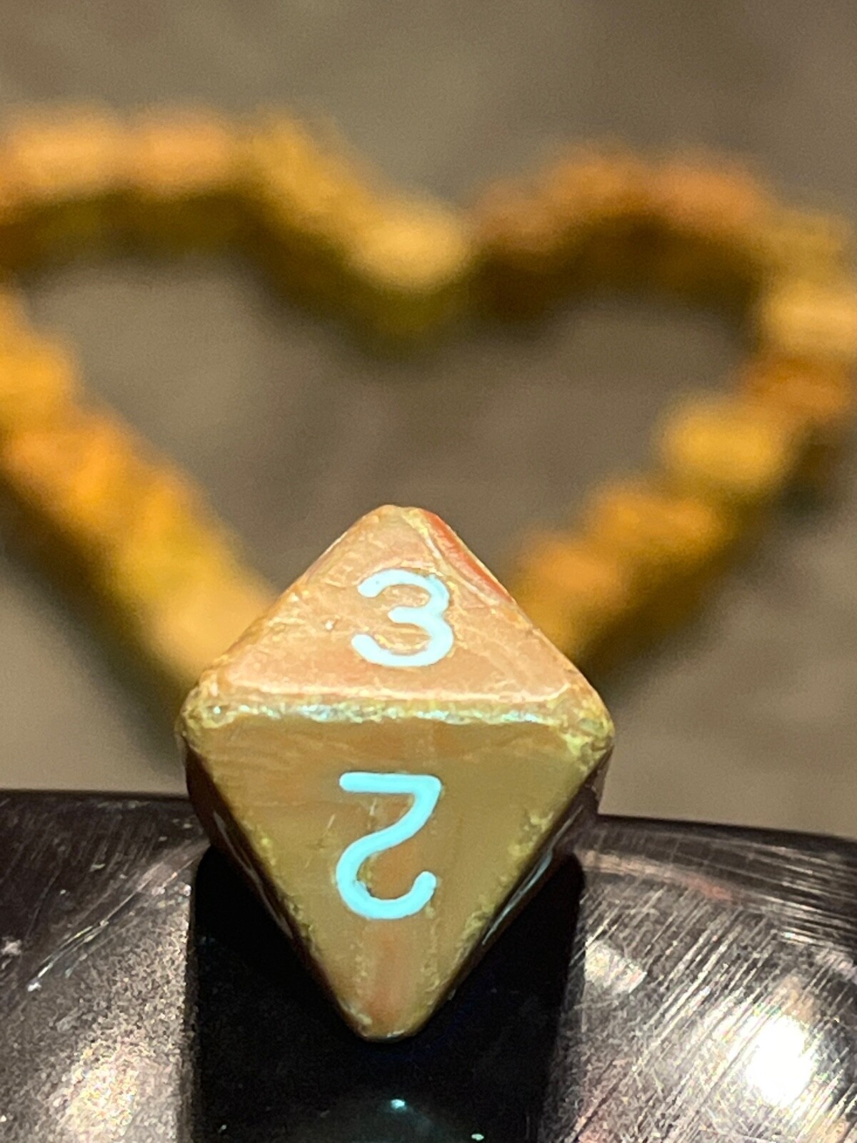 Vintage Moldvay d8 olive brown w/ fresh white rpg ad&d dice 120823@