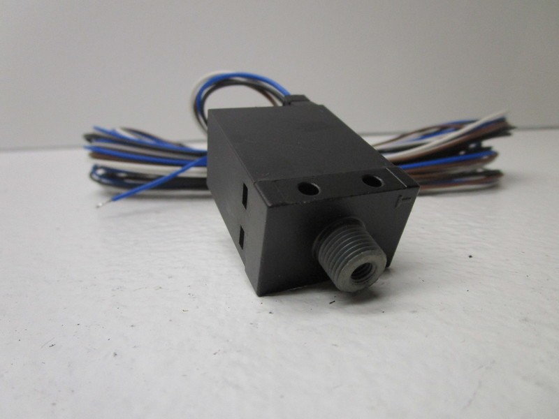 SMC ZSE3-T1-21 VACUUM SWITCH NSNP