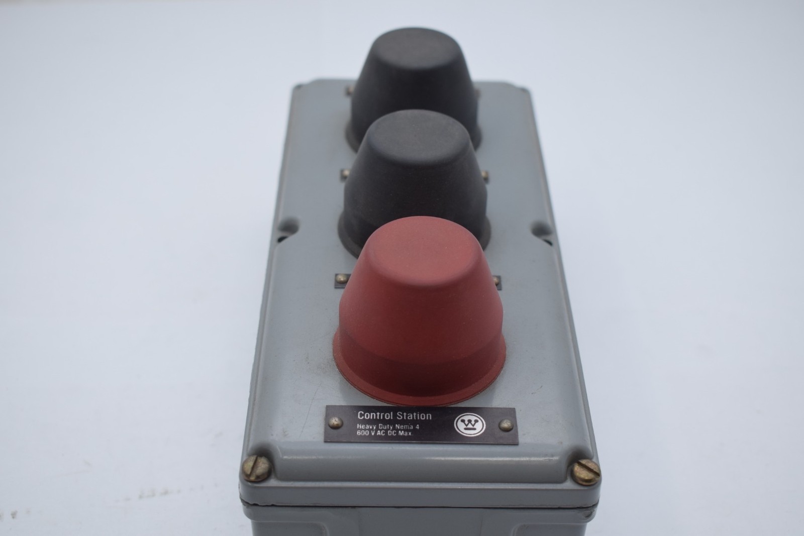 NEW Westinghouse 5006D03G02 HDW Nema 4 Control Station Three Unit Switch