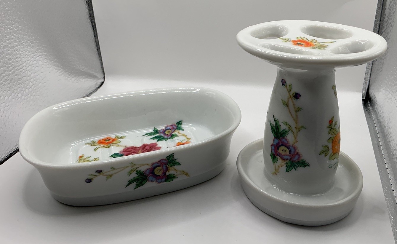 vintage Takahashi Porcelain 2 Piece Floral Soap Dish & Toothbrush Holder Japan