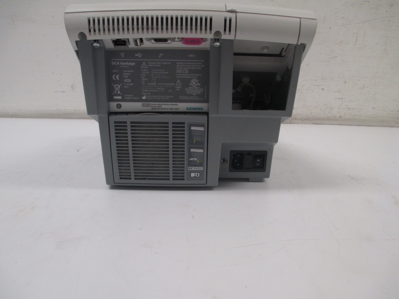 Siemens DCA Vantage Analyzer (For Parts, Missing Printer)