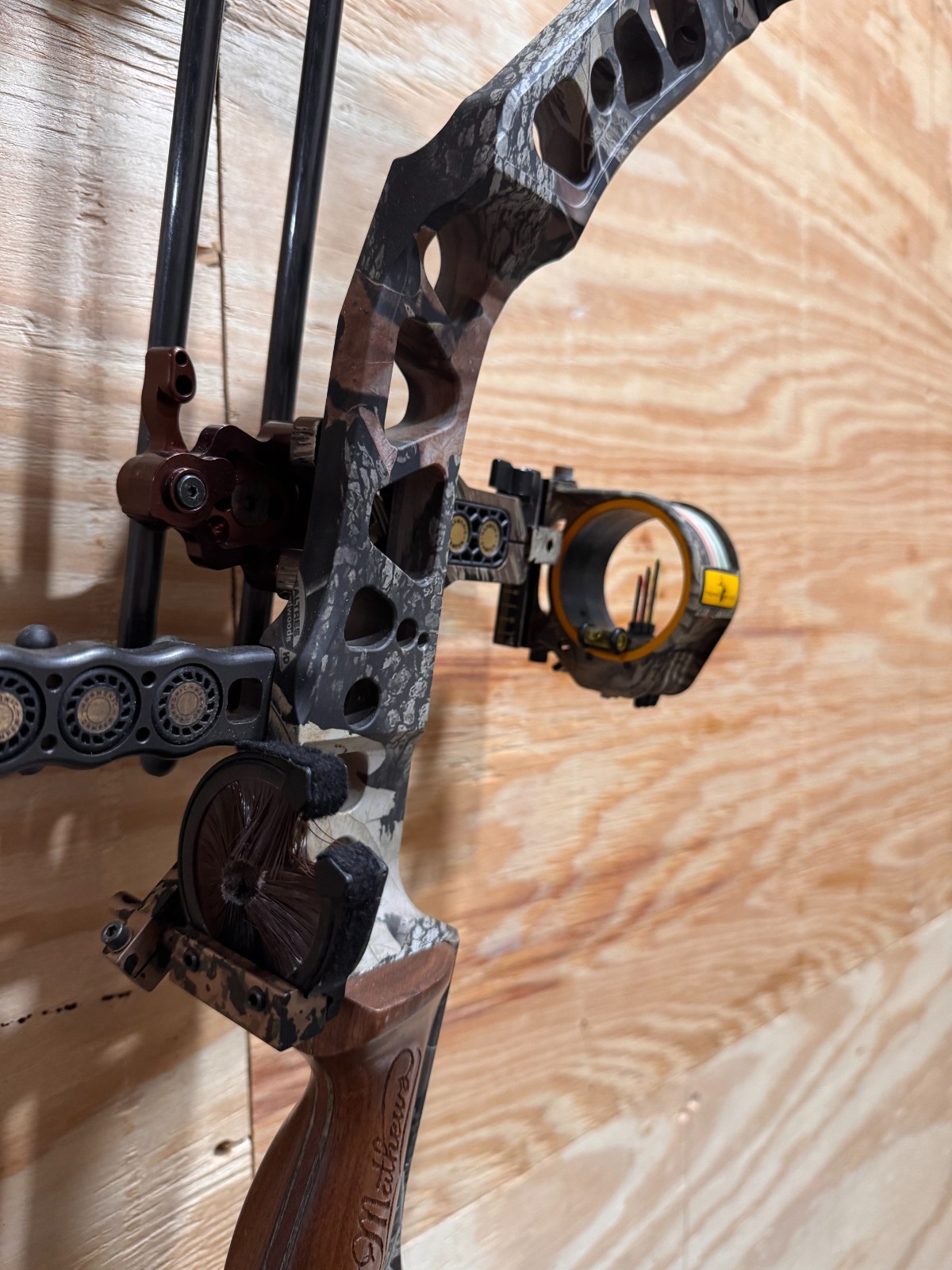 MATHEWS Switchback XT Left Hand 50-60# 27"