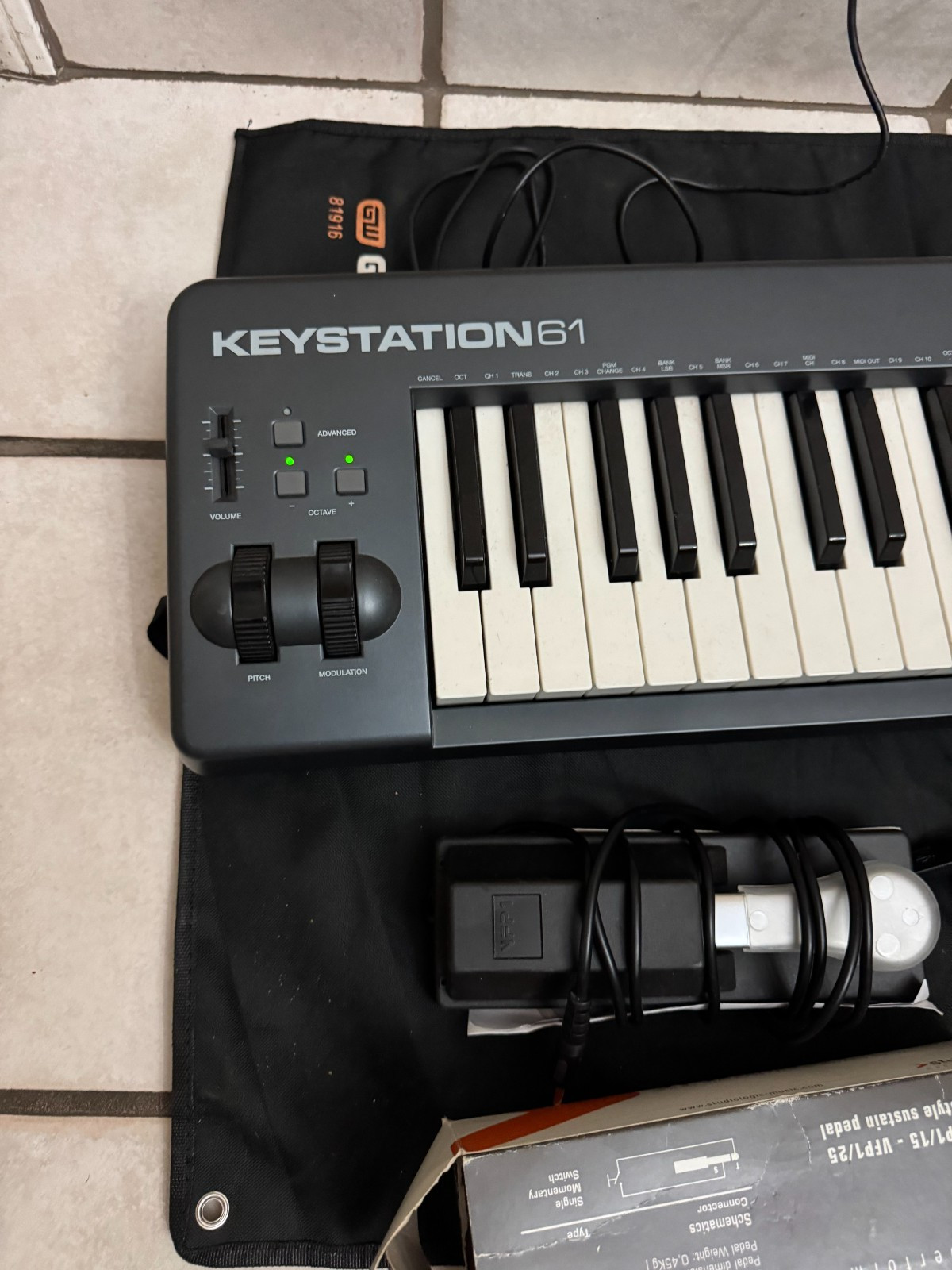 M.Audio Keystation 61 MKII MK2 61 Key Bus Powered MIDI Controller Keyboard
