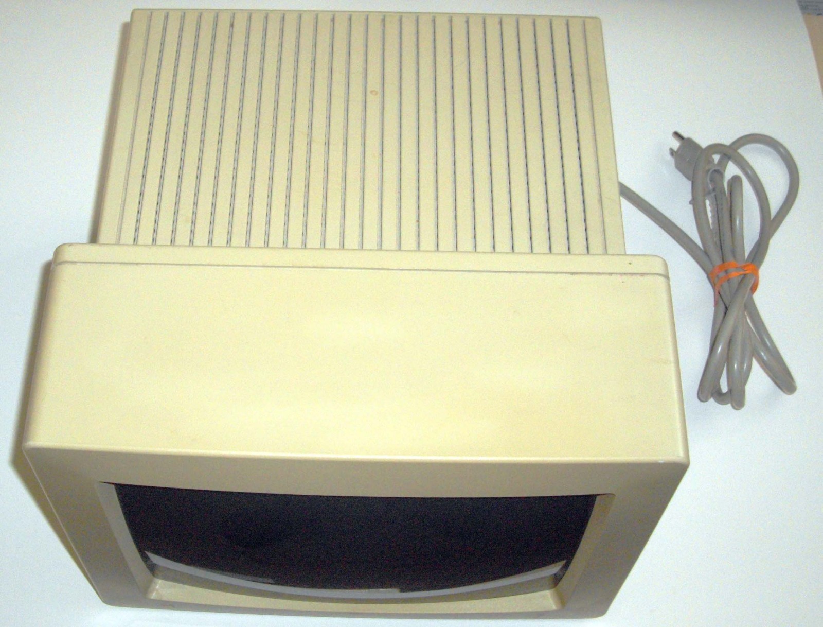 Vintage 1988 Apple Monochrome Monitor for Apple 2 2E A2M6016 Tested Working