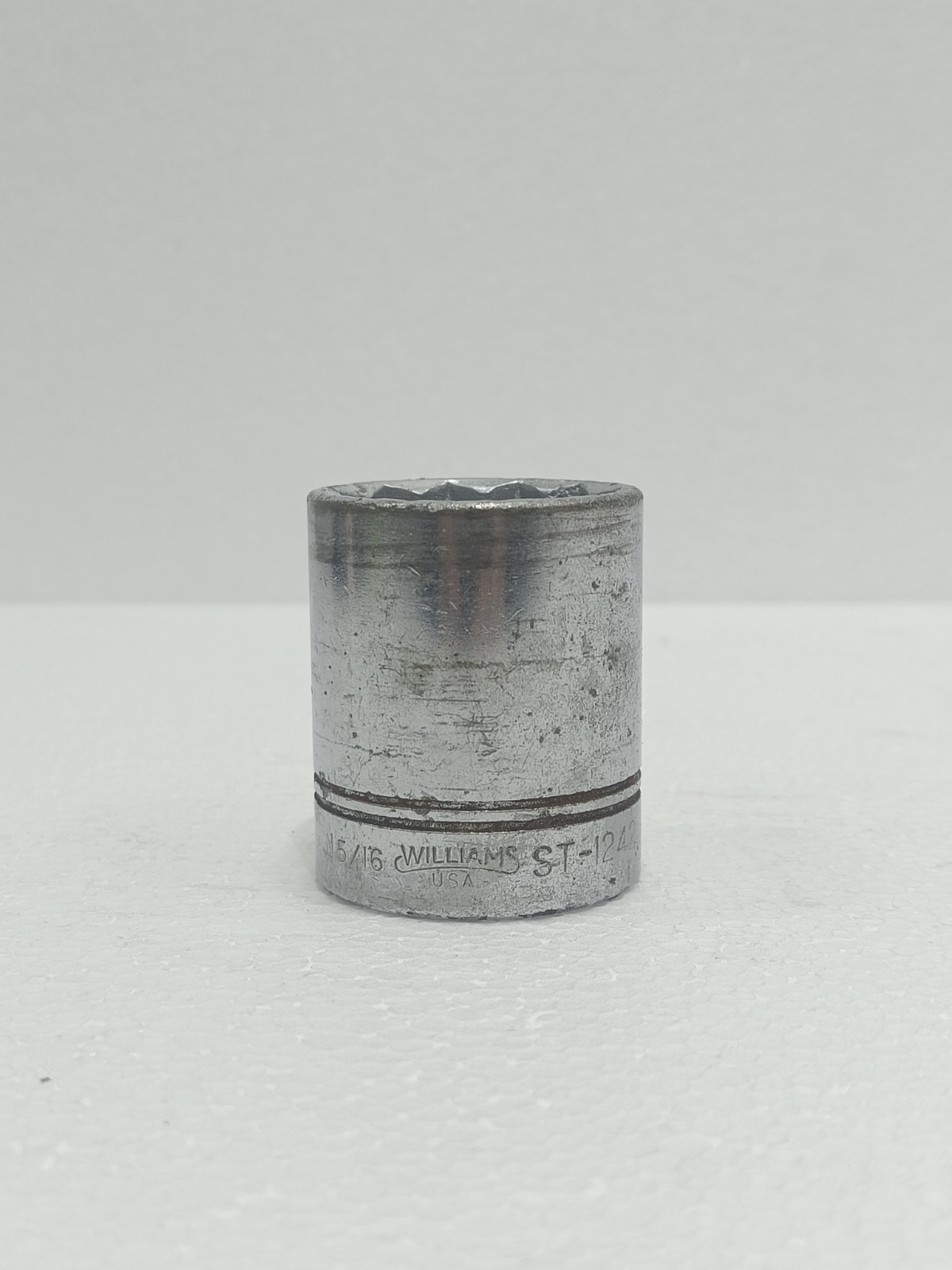 WILLIAMS USA ST-1242 15/16 INCH SOCKET 1/2 DRIVE SAE CHROME USED FASTSHIP
