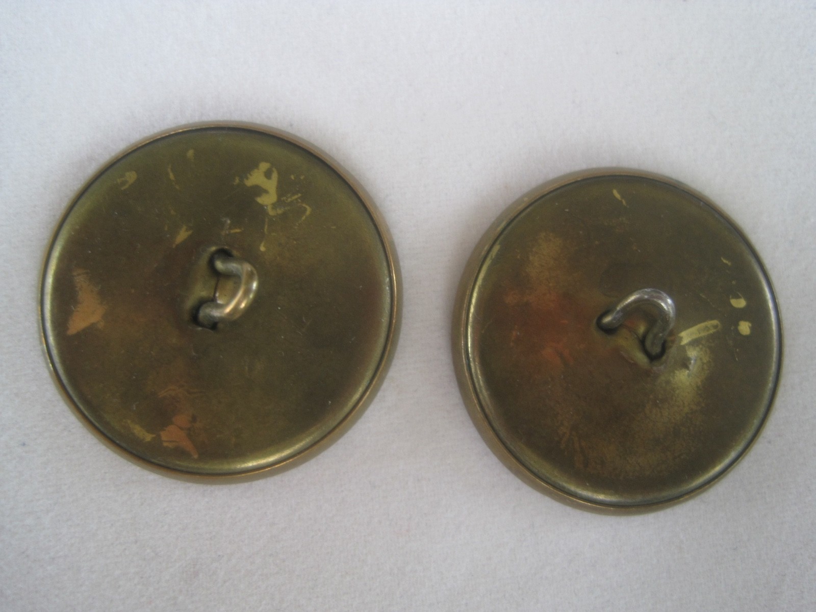 Crossed Gun Military Button Lot 2