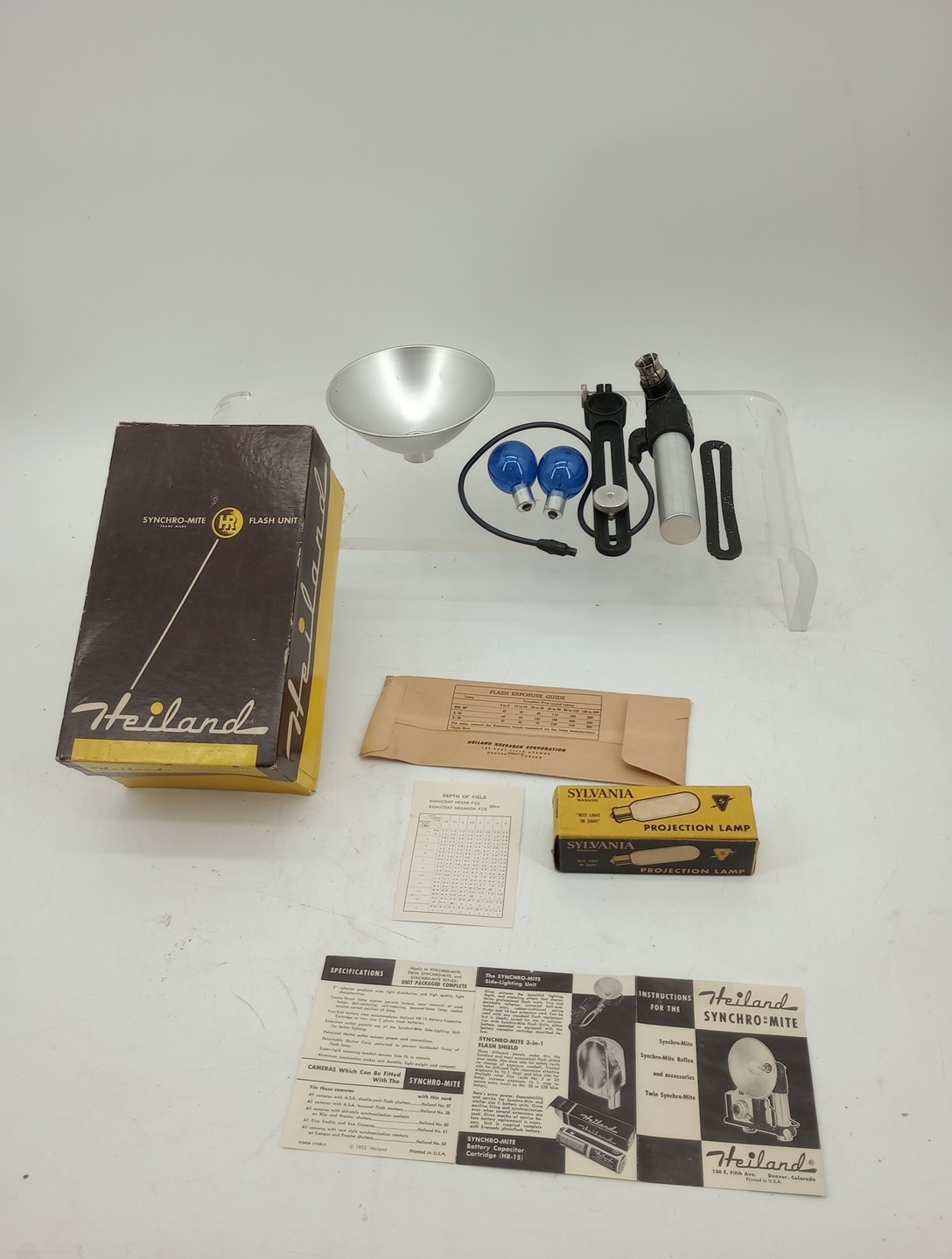 Vtg 1952 HEILAND SYNCHRO-MITE FLASH Mount  Original Box & Paperwork Read Look