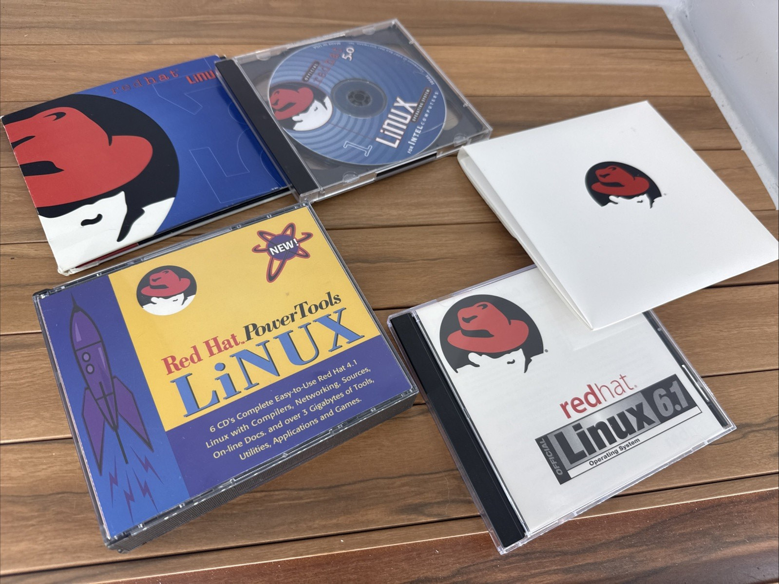 RedHat Linux (LOT) 6.1,power tools, 5.0 and other
