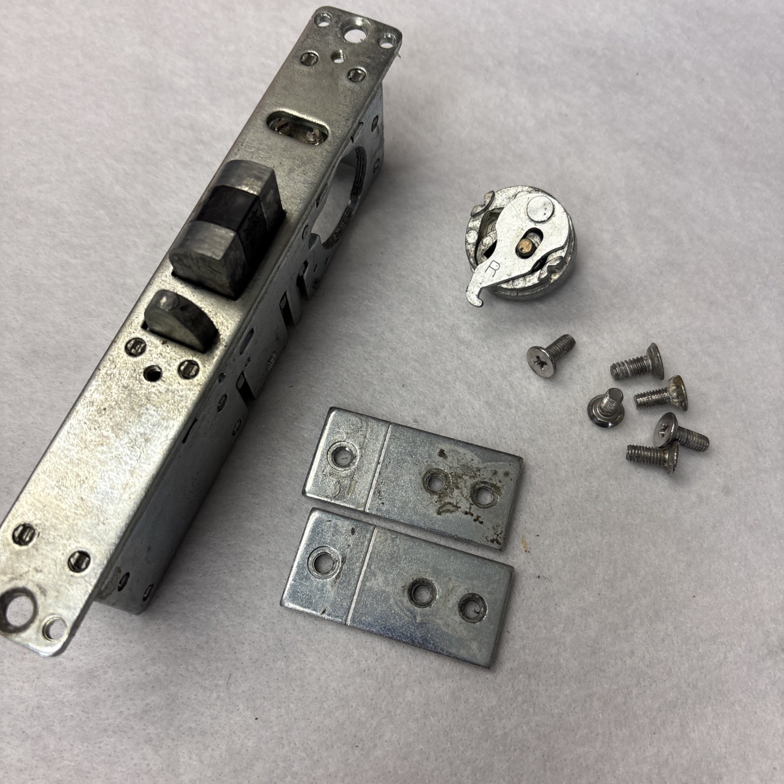 Used Dead Latch Lock / Unbranded / Parts as Shown / Used