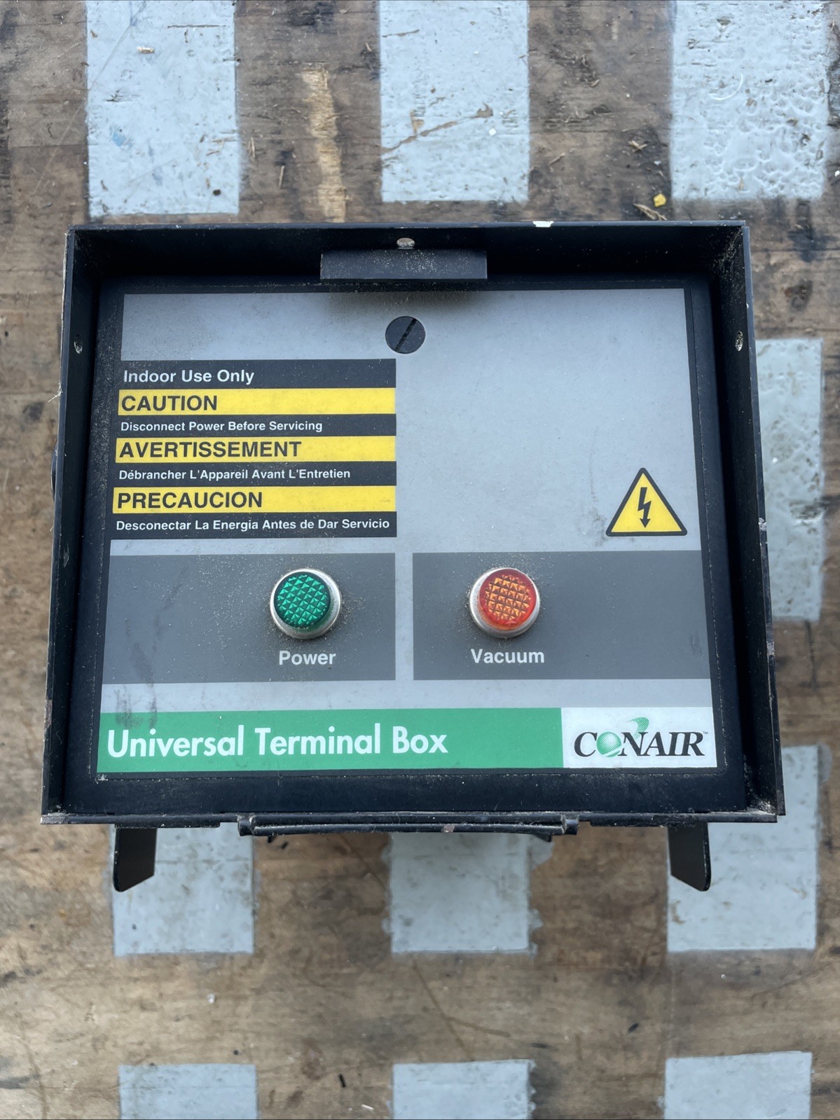 CONAIR UNIVERSAL TERMINAL BOX