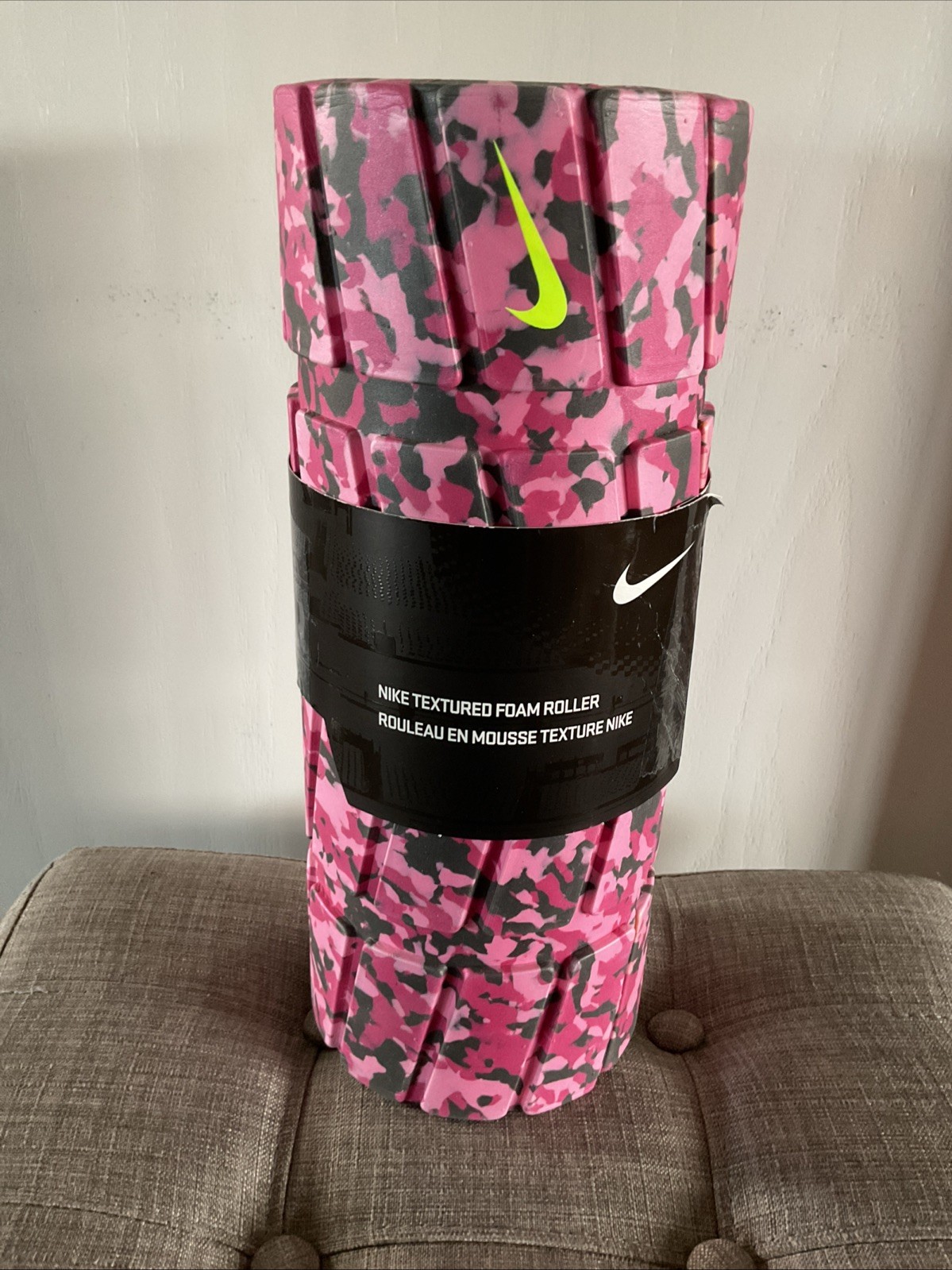 New Nike Foam Recovery 13” Roller Pink Camouflage Neon Green Interior