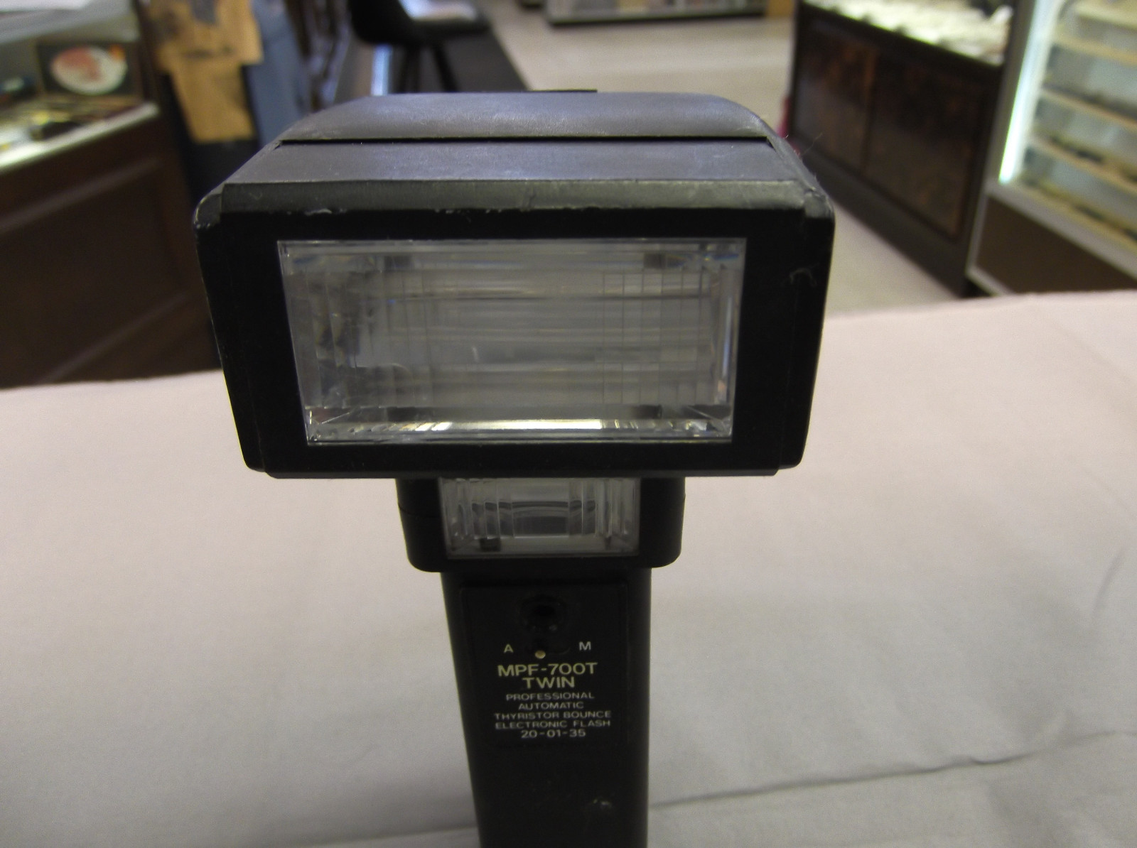 Focal MPF-700T Twin Professional Automatic Thyristor Bounce Electronic Flash