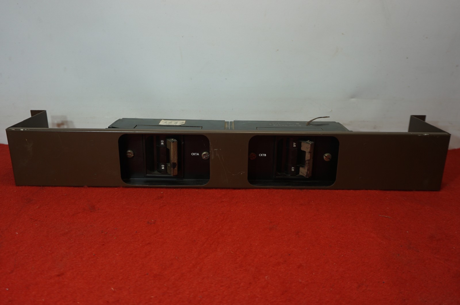 Nortel DMS-10 , Breaker panel