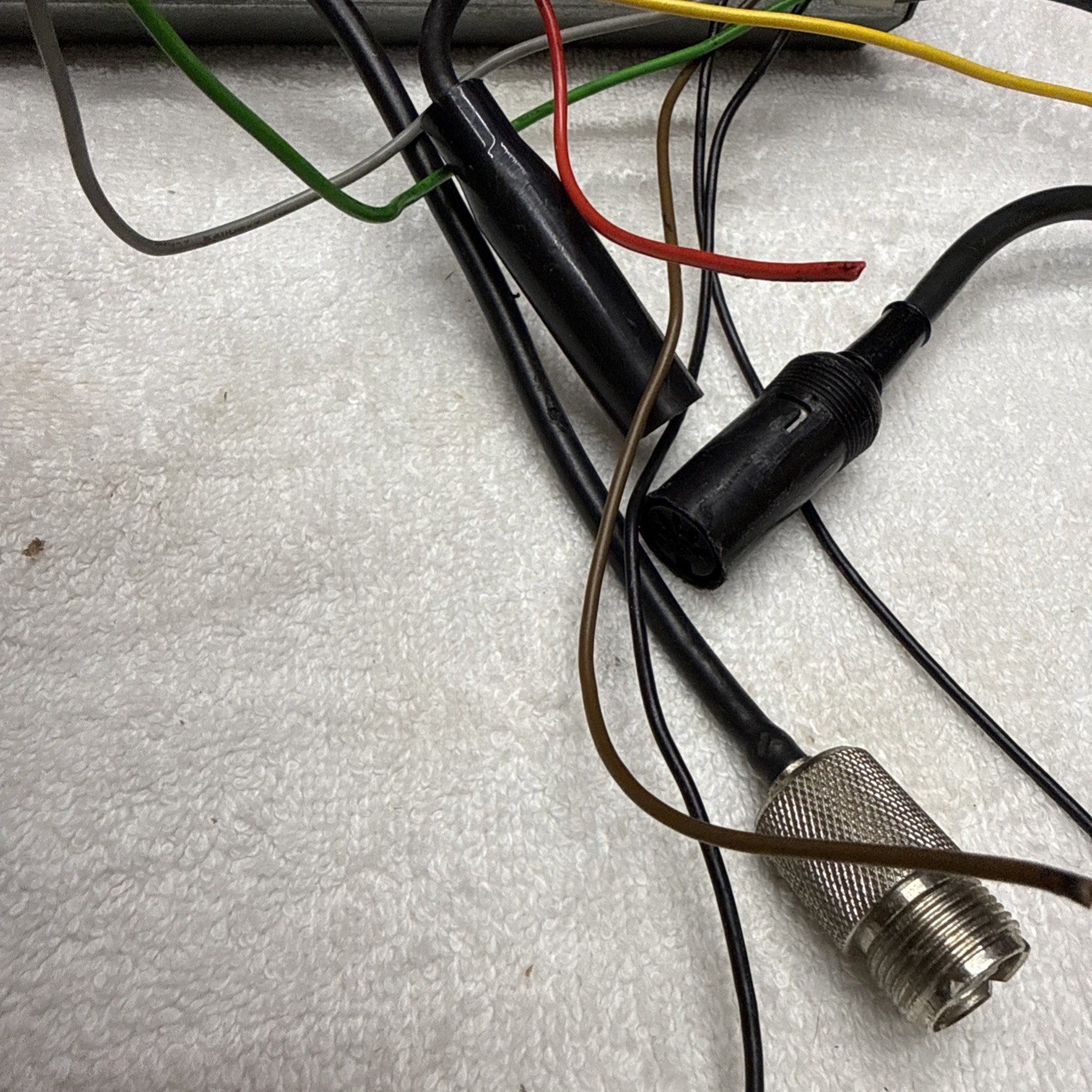 General Electric Citizen Band Transceiver Model No. 3- 5830A