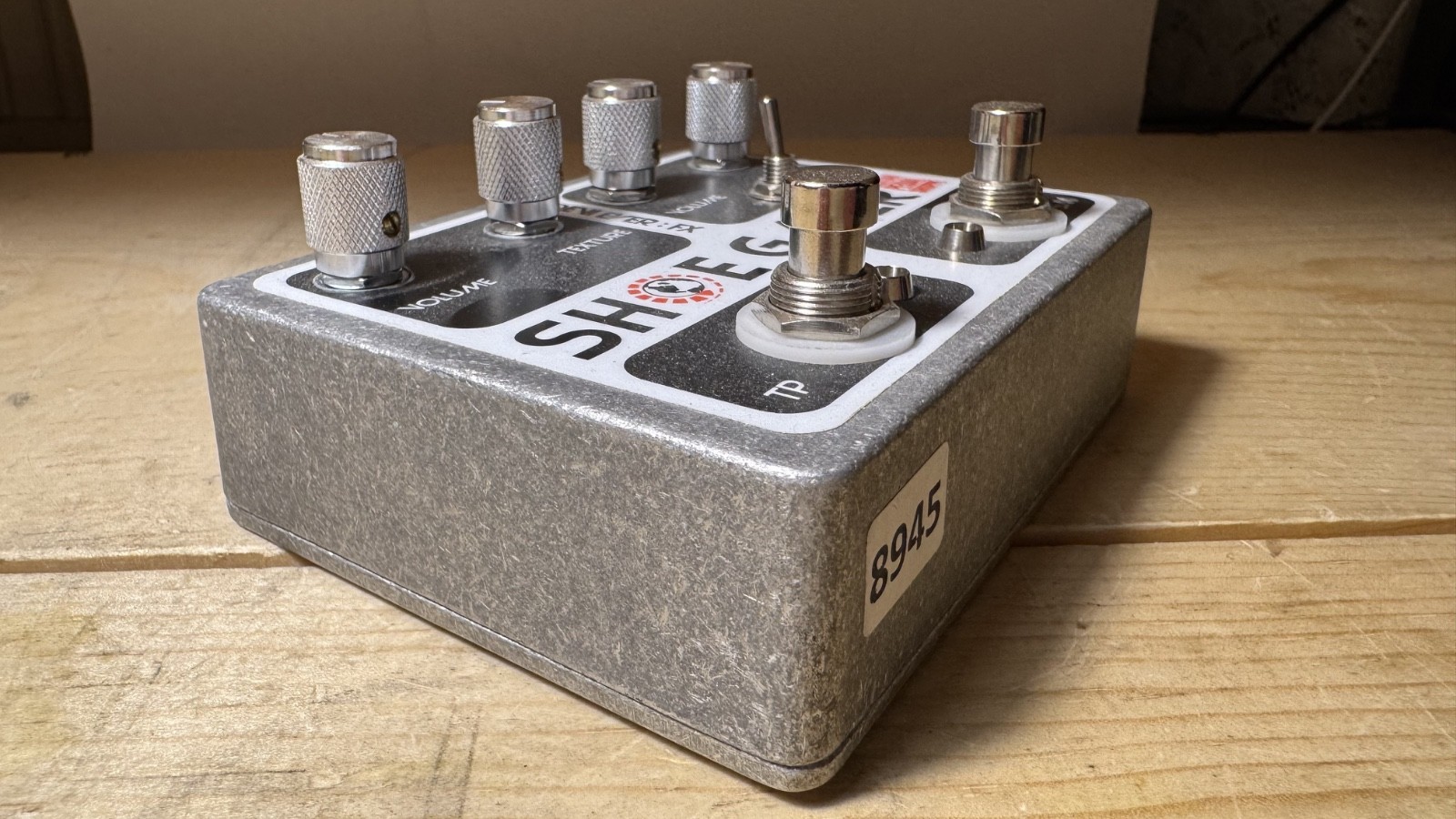 Devi Ever : FX Shoe Gazer Fuzz