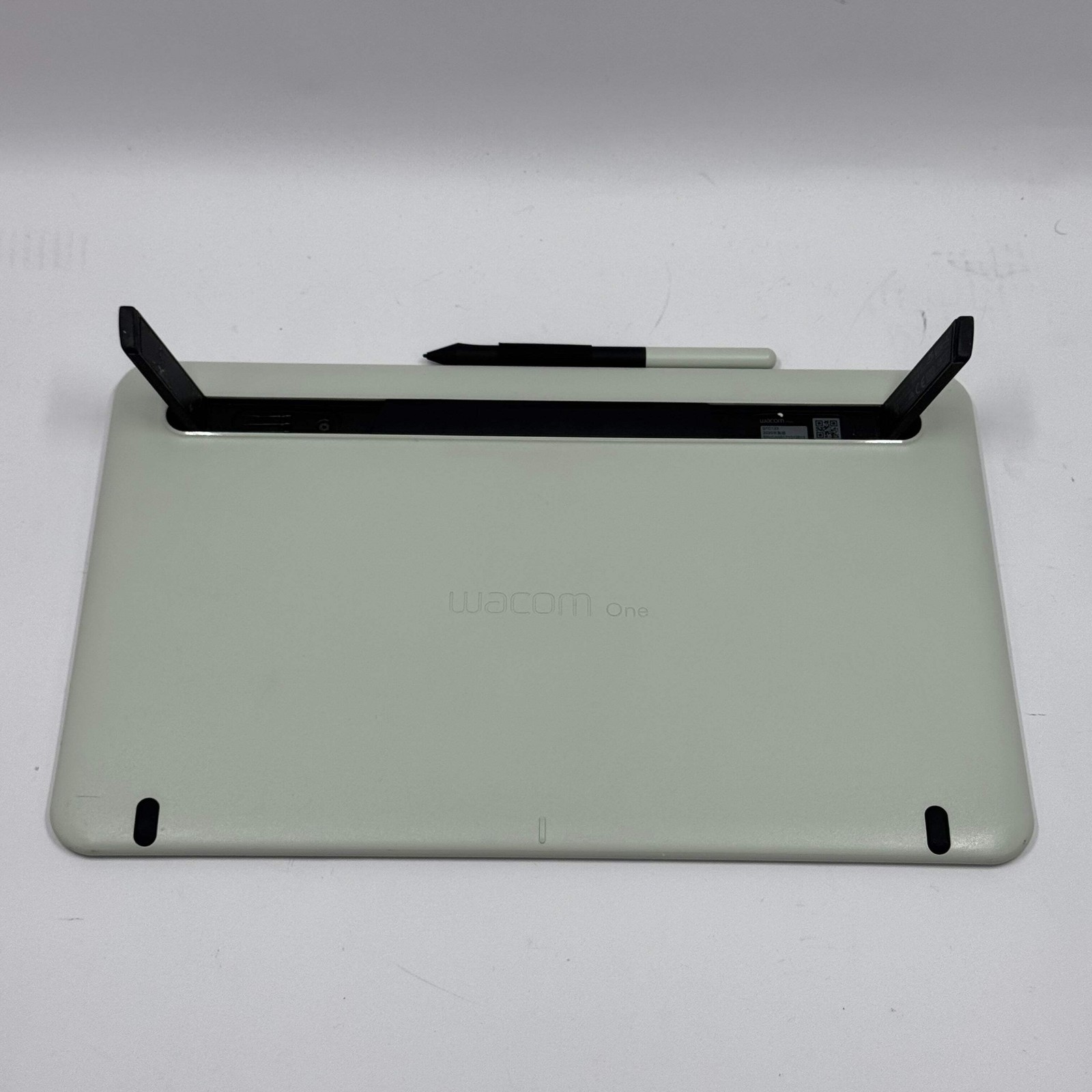 Wacom One Drawing Tablet DTC133
