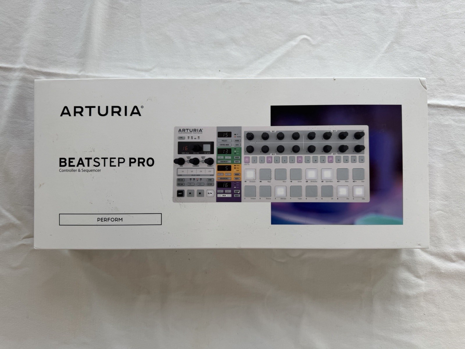 Arturia BeatStep Pro MIDI Controller Sequencer CV/Gate Drum Sequencer w/ Box