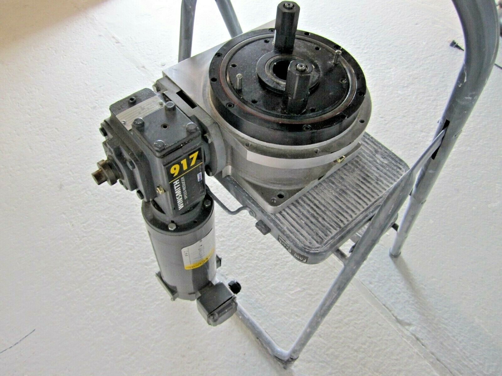 Stelron RD-1-2P-320-RH-LK-M, Two Position Indexer with Motor and Gear Reducer