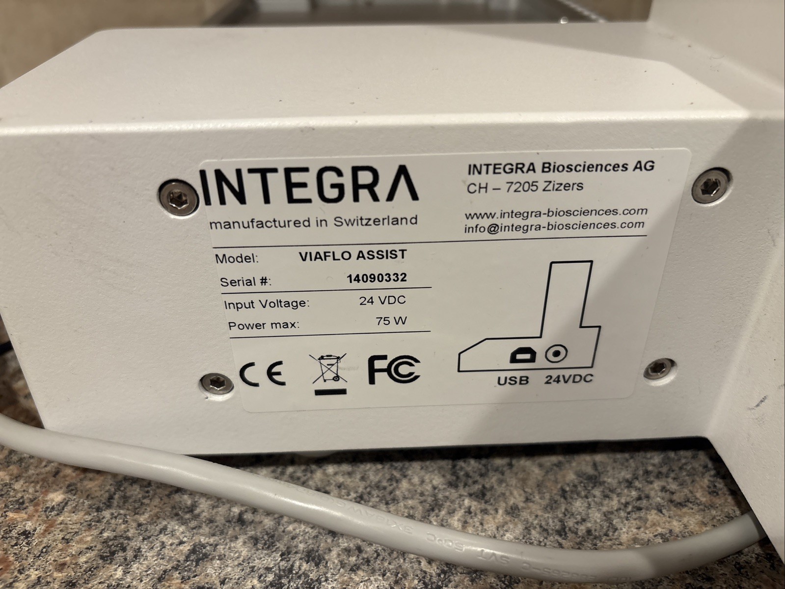 Integra Viaflow Assist Pipetting Robot / Please read description