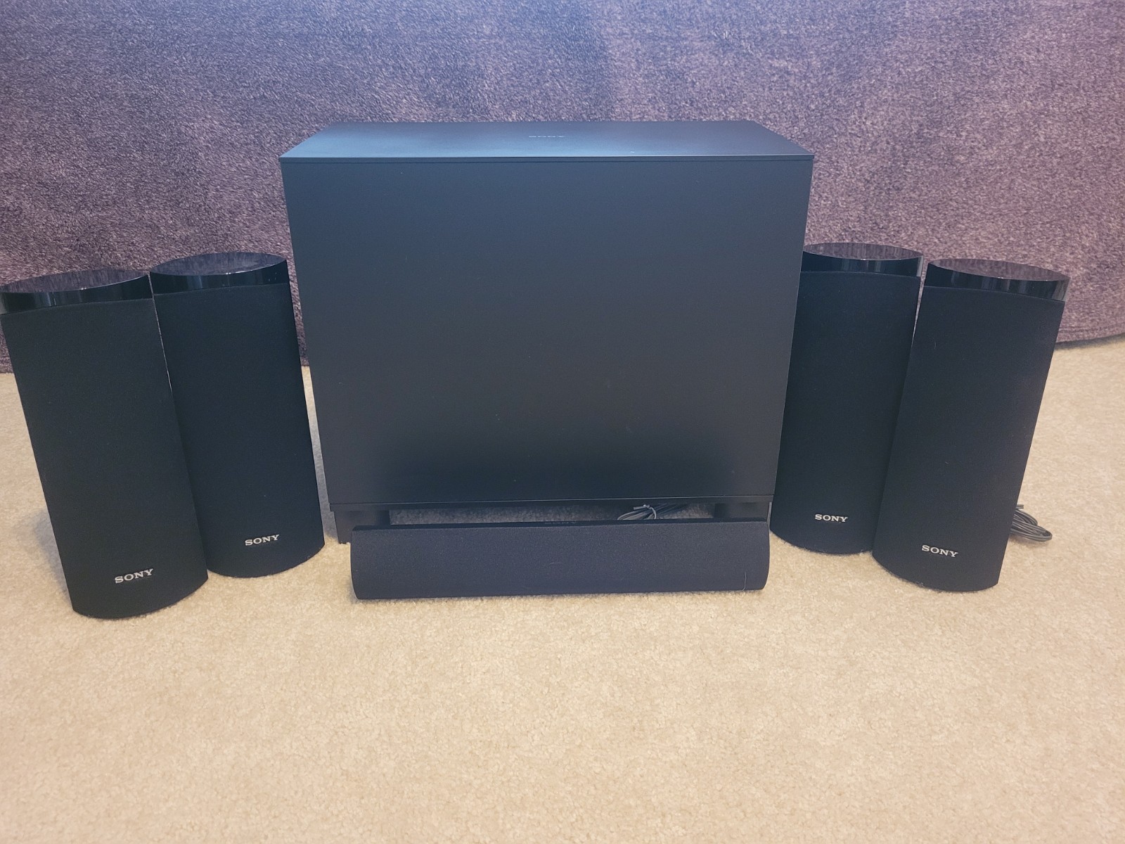 Sony HBD-E580 Blu-Ray 3D 5.1 Home Theatre Streaming System with Sub & Remote